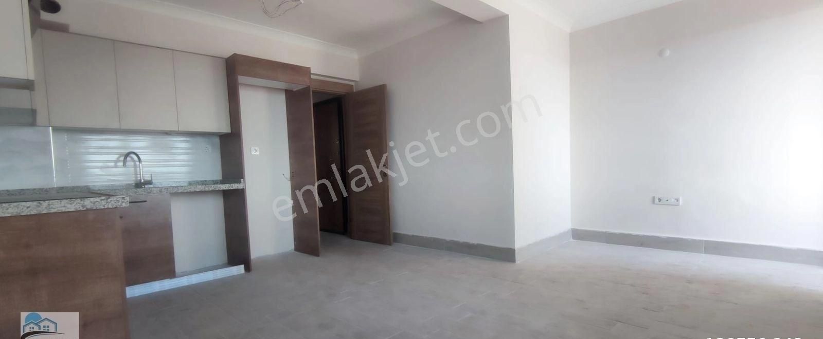 Eraldan Yeni Mahallede Kiralık Deniz Manzaralı Lüks 1+1 Daire