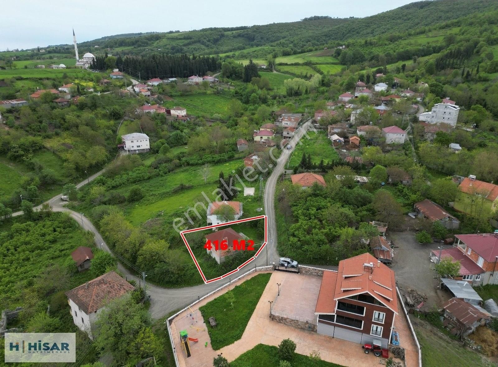 Hisar'dan Dağköy Mah 416 M2 İçerisinde Ev Olan Satılık Tarla