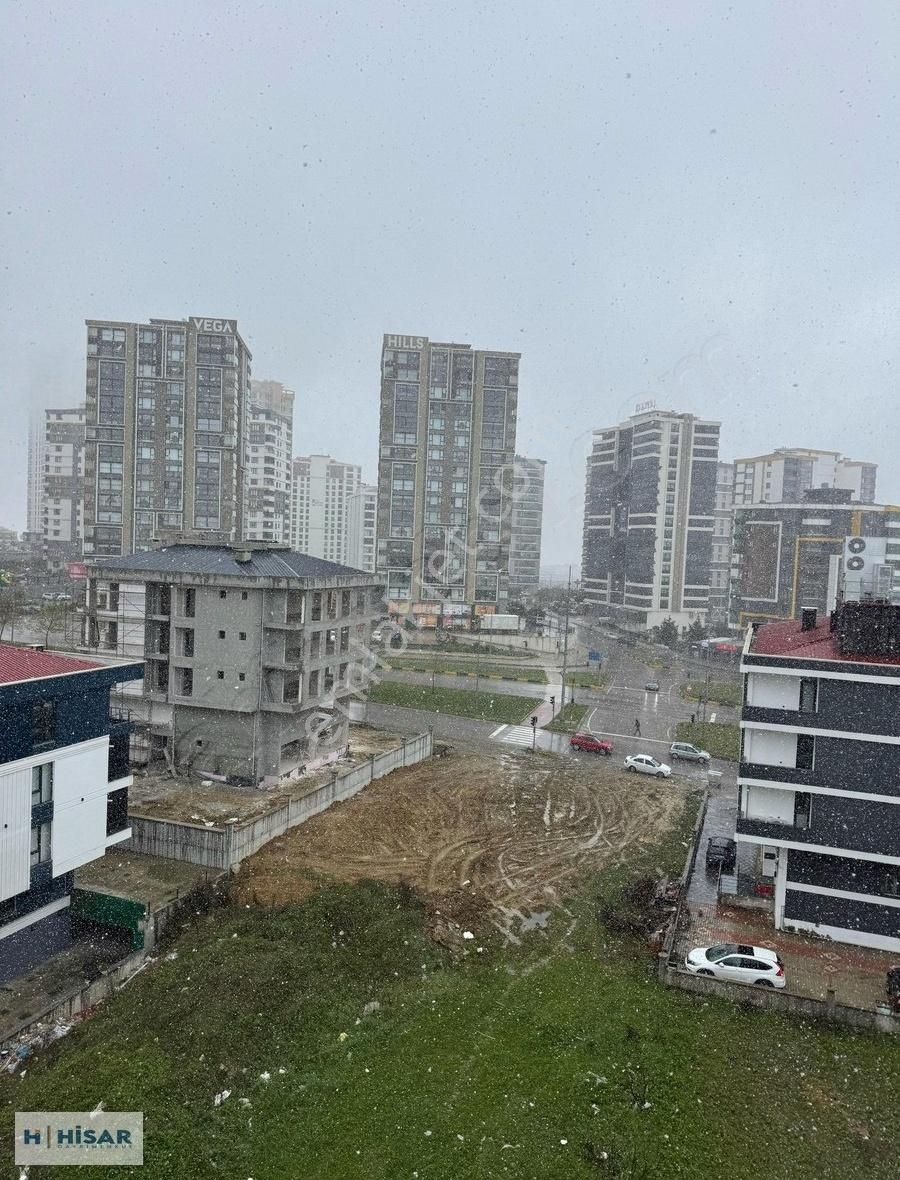 Hisardan Balaçta Giyinme Odalı - Şehir Manzaralı Lüx 4+1 Daire