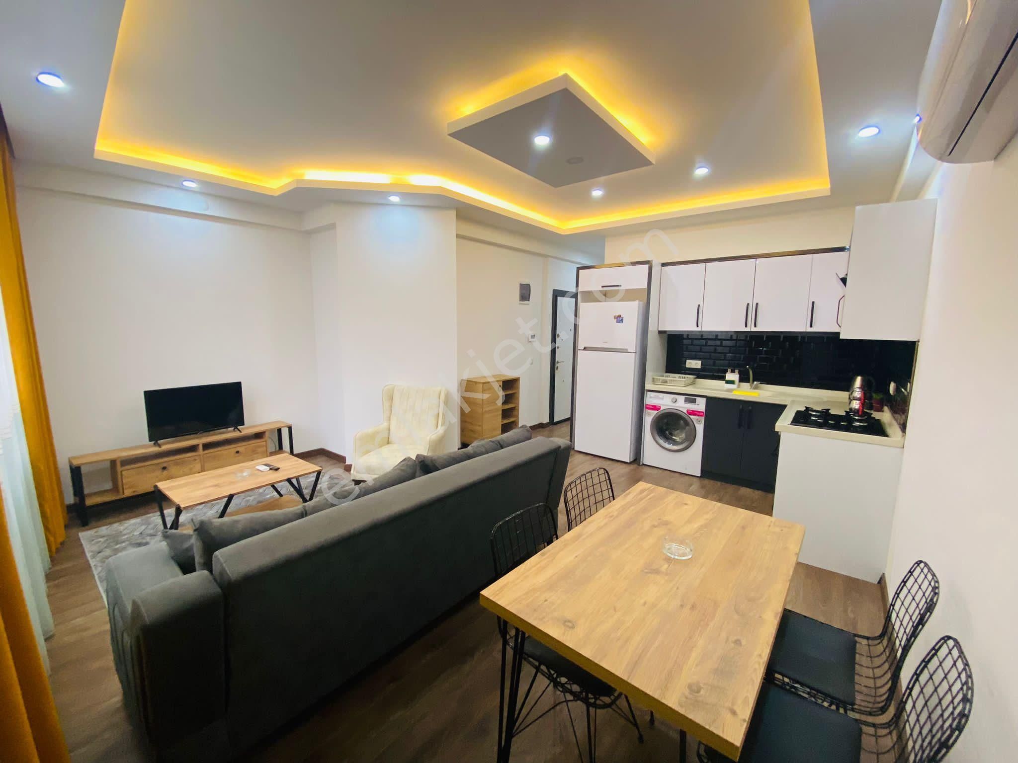 Kuşadası Merkezde 1+1 Günlük Kiralık Lüks Ferah Daire