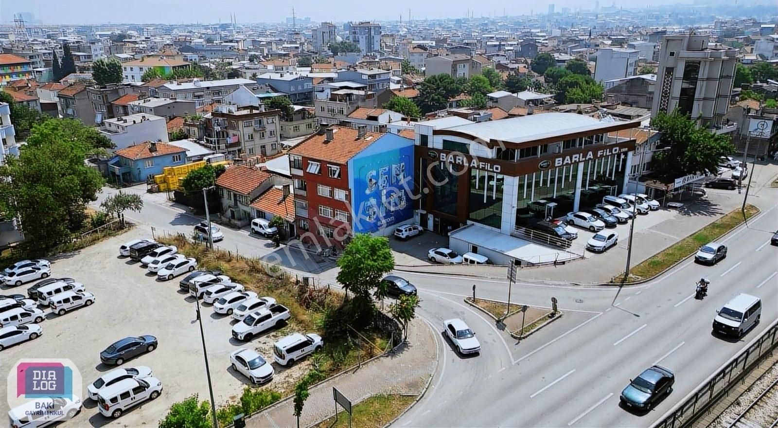 Baki'den Sırameşelerde Ana Cadde Üstü 3+1 Kiralık Geniş Daire