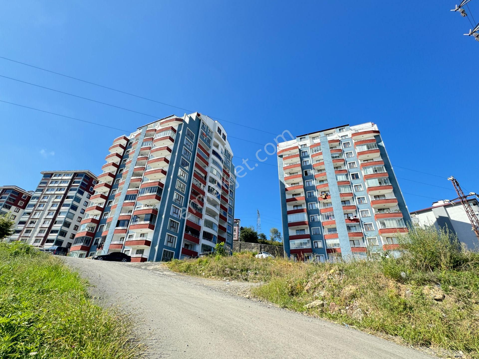Trabzon Çukurçayır Mahallesi Gonca Sitesi 3+1 Satılık Konut