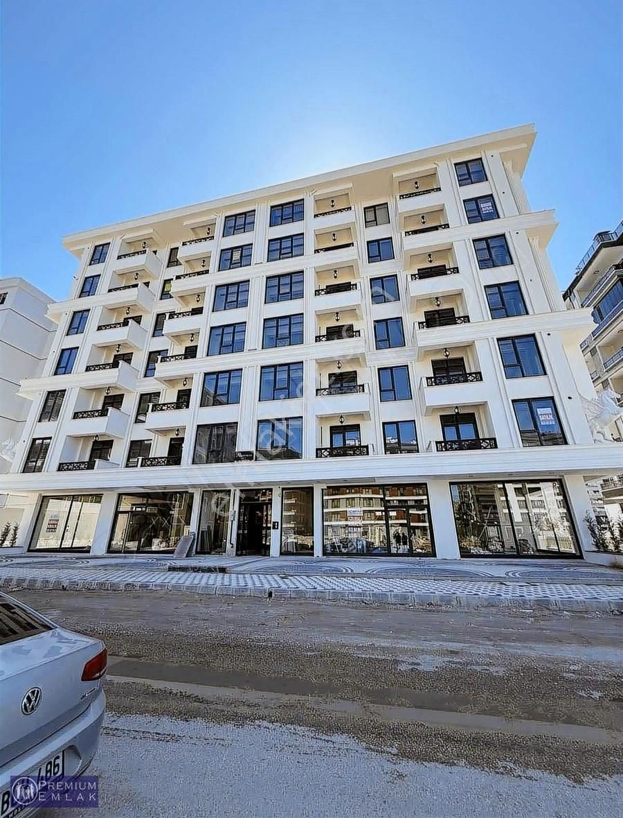 Premıum'dan Eski Stadyum Bölgesinde Eşyalı Ultra Lux 2+1 Daire