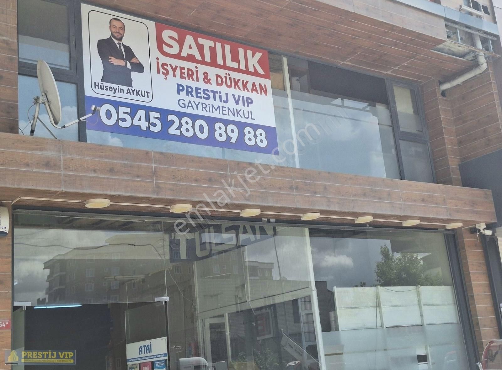 Prestij'den Ana Caddede 971m² 3 Katlı Dükkan Mağaza