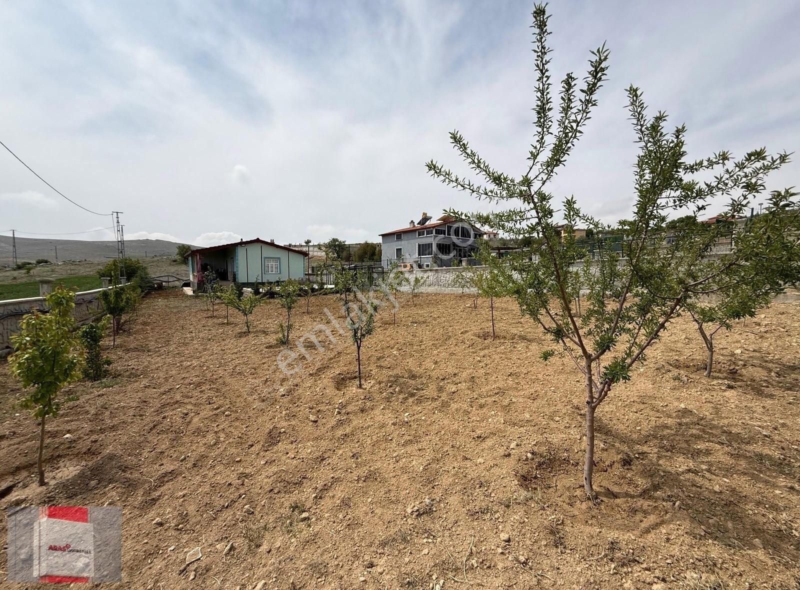 Bayat Mahallesinde Konya Manzaralı 1+1 Evi Elektrik Ve Suyu Olan - Görsel 24