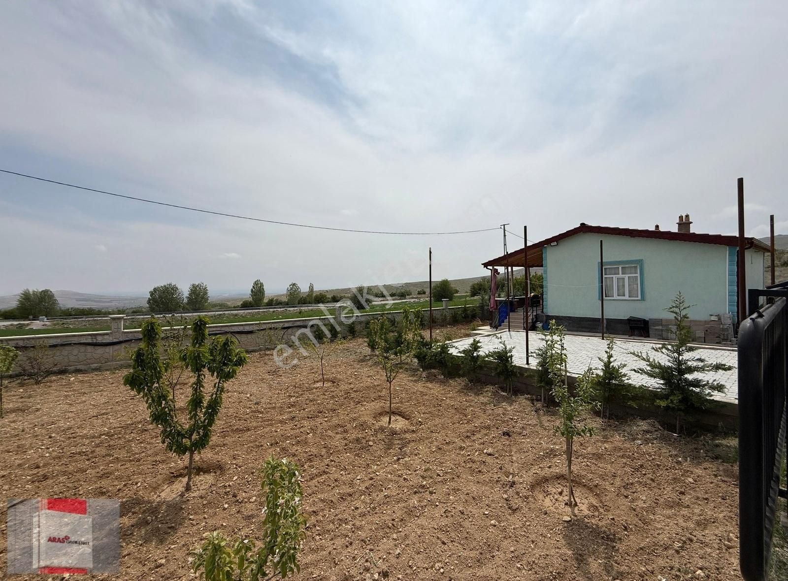 Bayat Mahallesinde Konya Manzaralı 1+1 Evi Elektrik Ve Suyu Olan - Görsel 18
