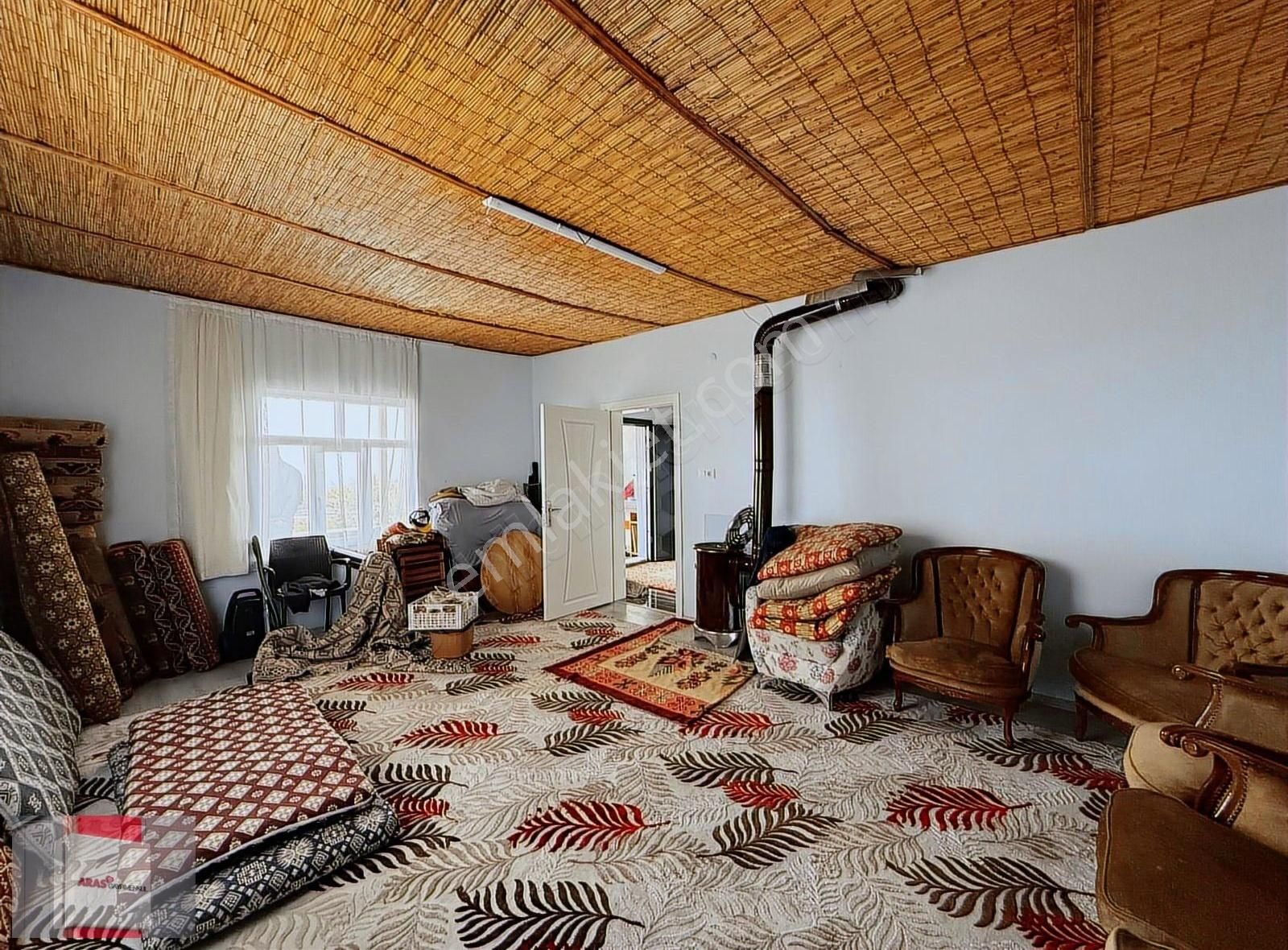 Bayat Mahallesinde Konya Manzaralı 1+1 Evi Elektrik Ve Suyu Olan - Görsel 2