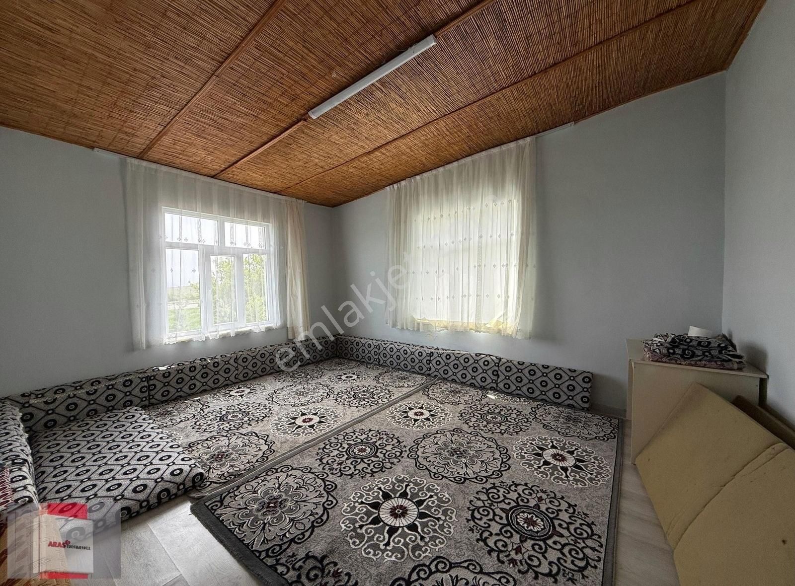 Bayat Mahallesinde Konya Manzaralı 1+1 Evi Elektrik Ve Suyu Olan - Görsel 25