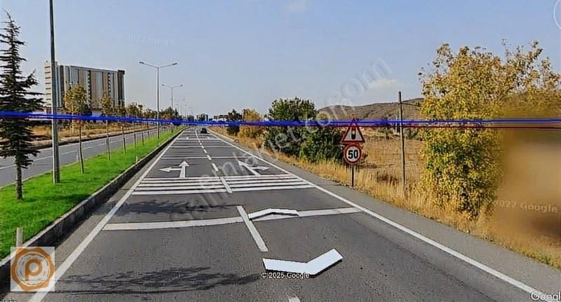 Pazarki Emlaktan Ürgüp Yolunda 1120 M2 Turizm Arsası