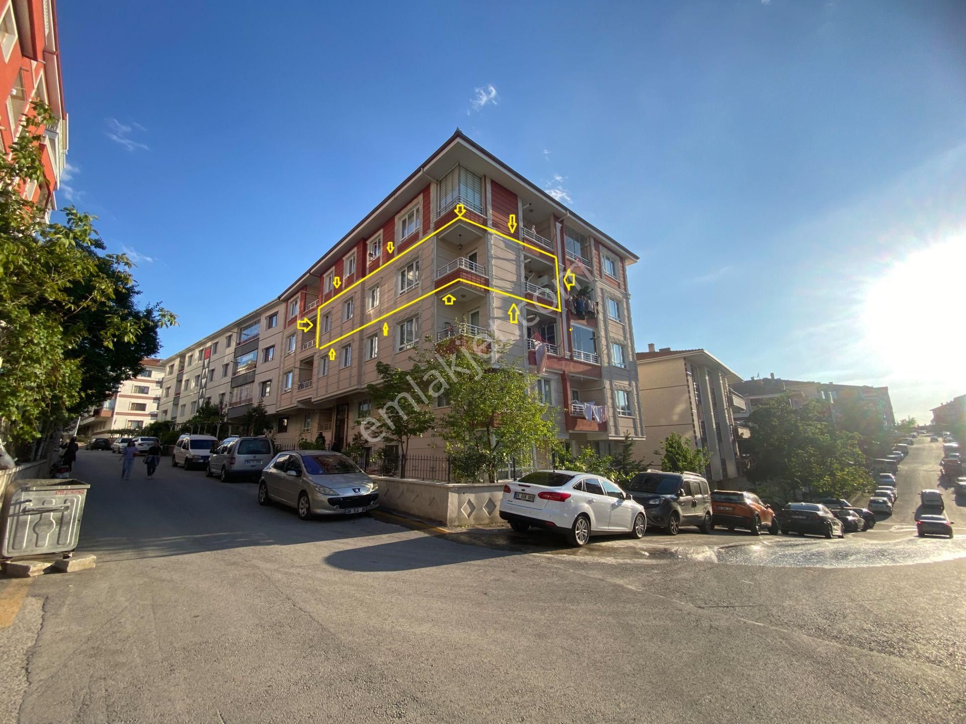 Süvari Mahallesi Satılık Ara Katta Köşebaşı 3+1 Daire