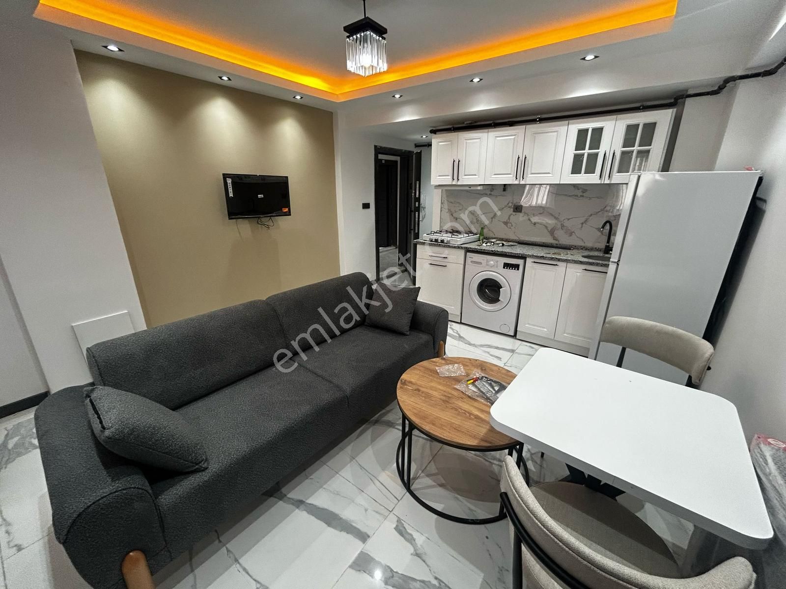 Şengül Gayrimenkul'den Saraylarda Satılık 2+1 Full Eşyalı Apart
