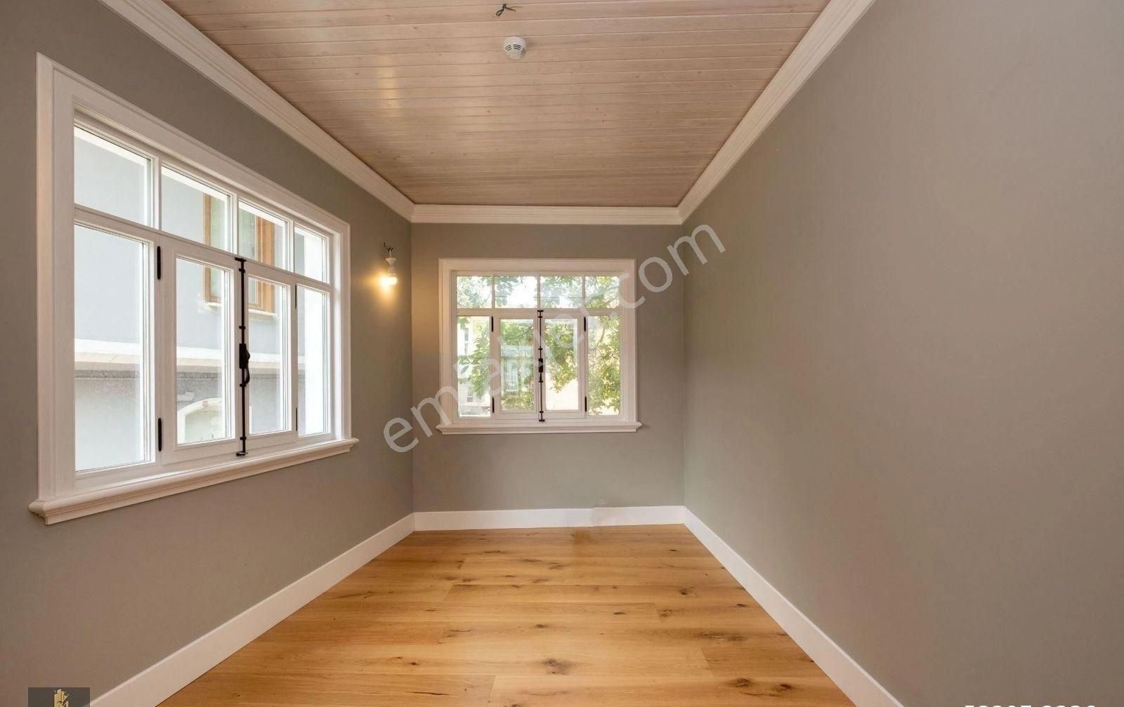 Yeniköy'de Cadde Üzeri Bahçeli Satılık Ofis - Görsel 30