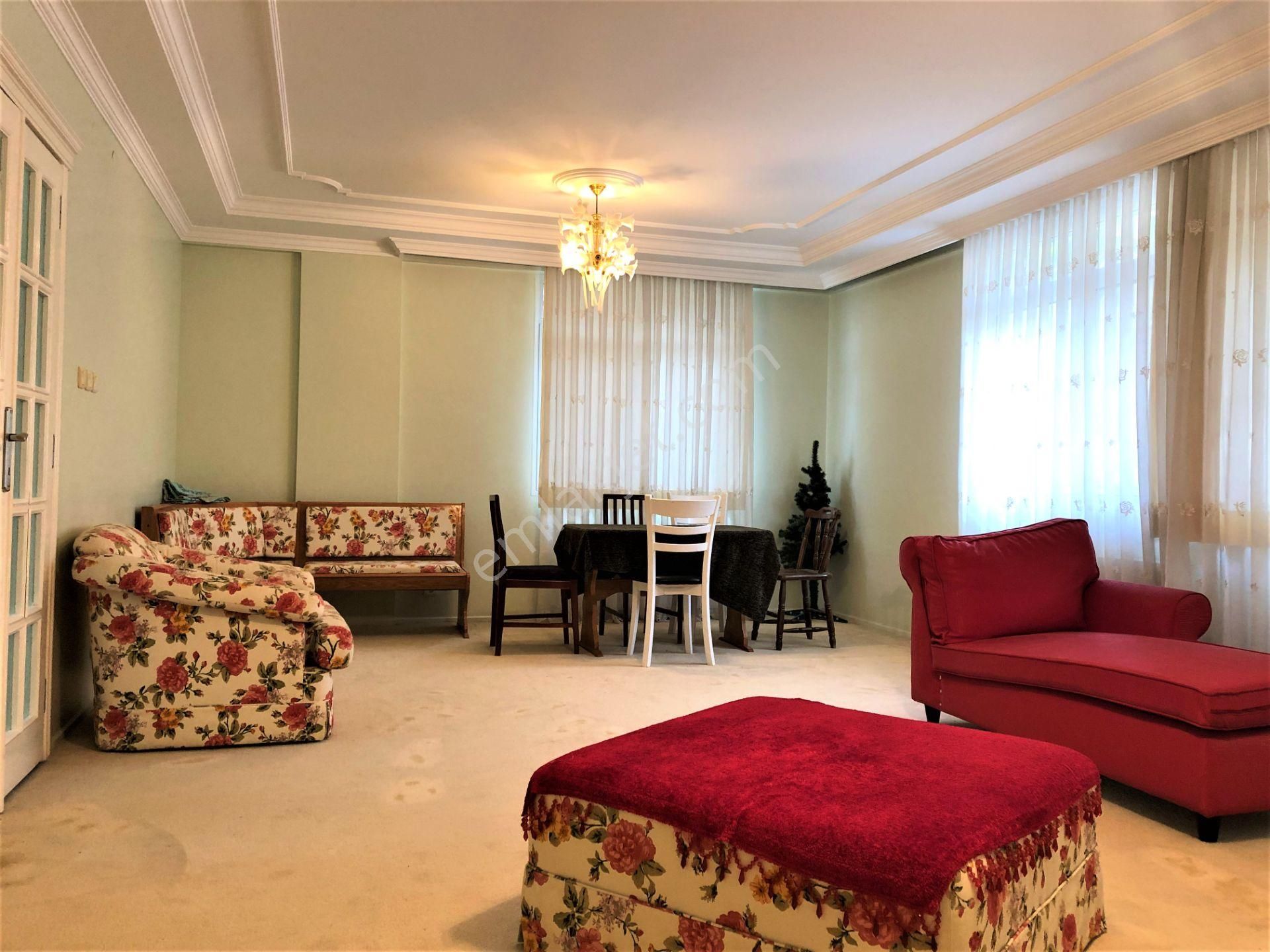 Muhteşem Konumda 4 Katlı Bahçeli Satılık 7+2 Teraslı Villa - Görsel 5