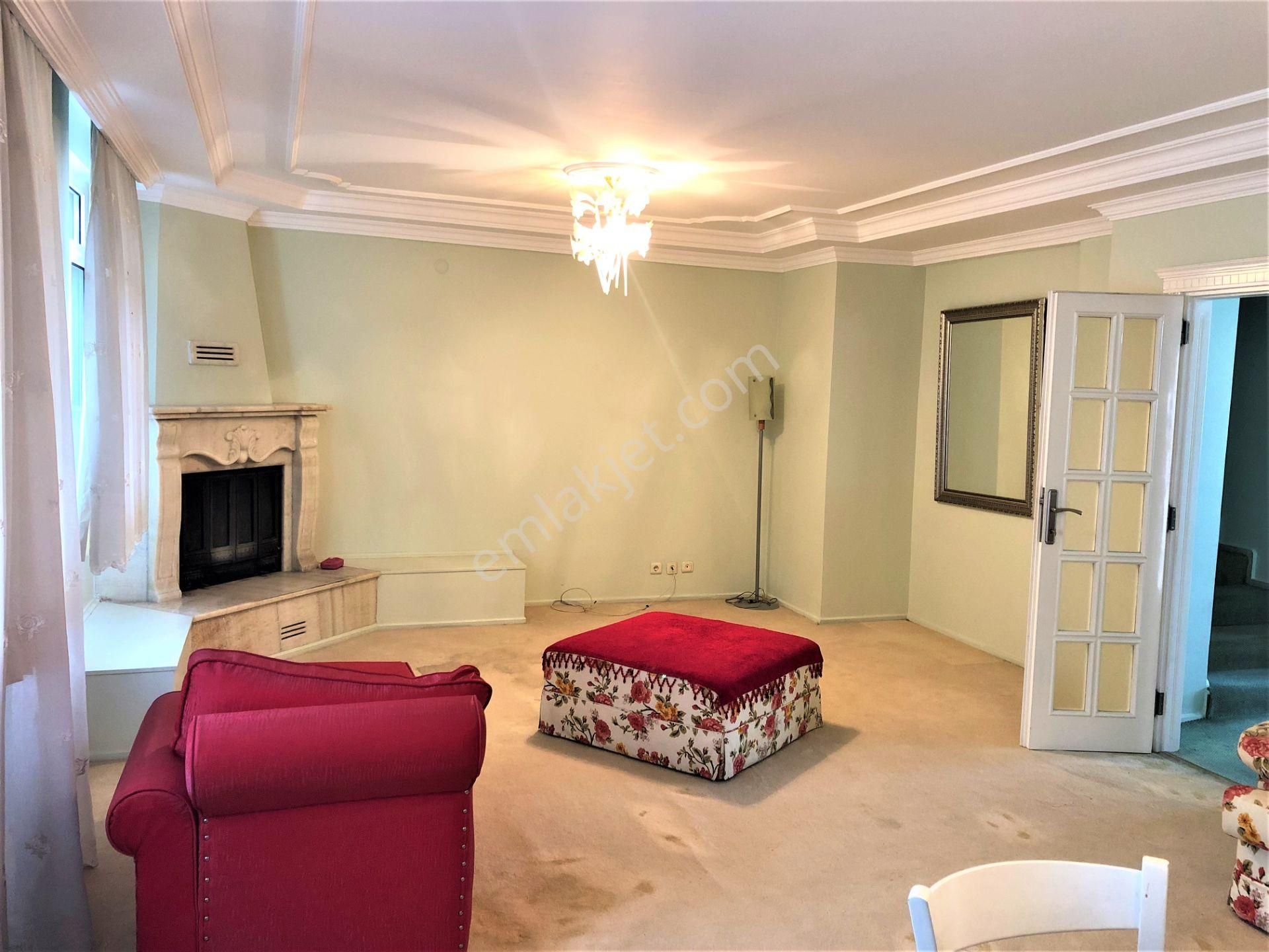 Muhteşem Konumda 4 Katlı Bahçeli Satılık 7+2 Teraslı Villa - Görsel 4