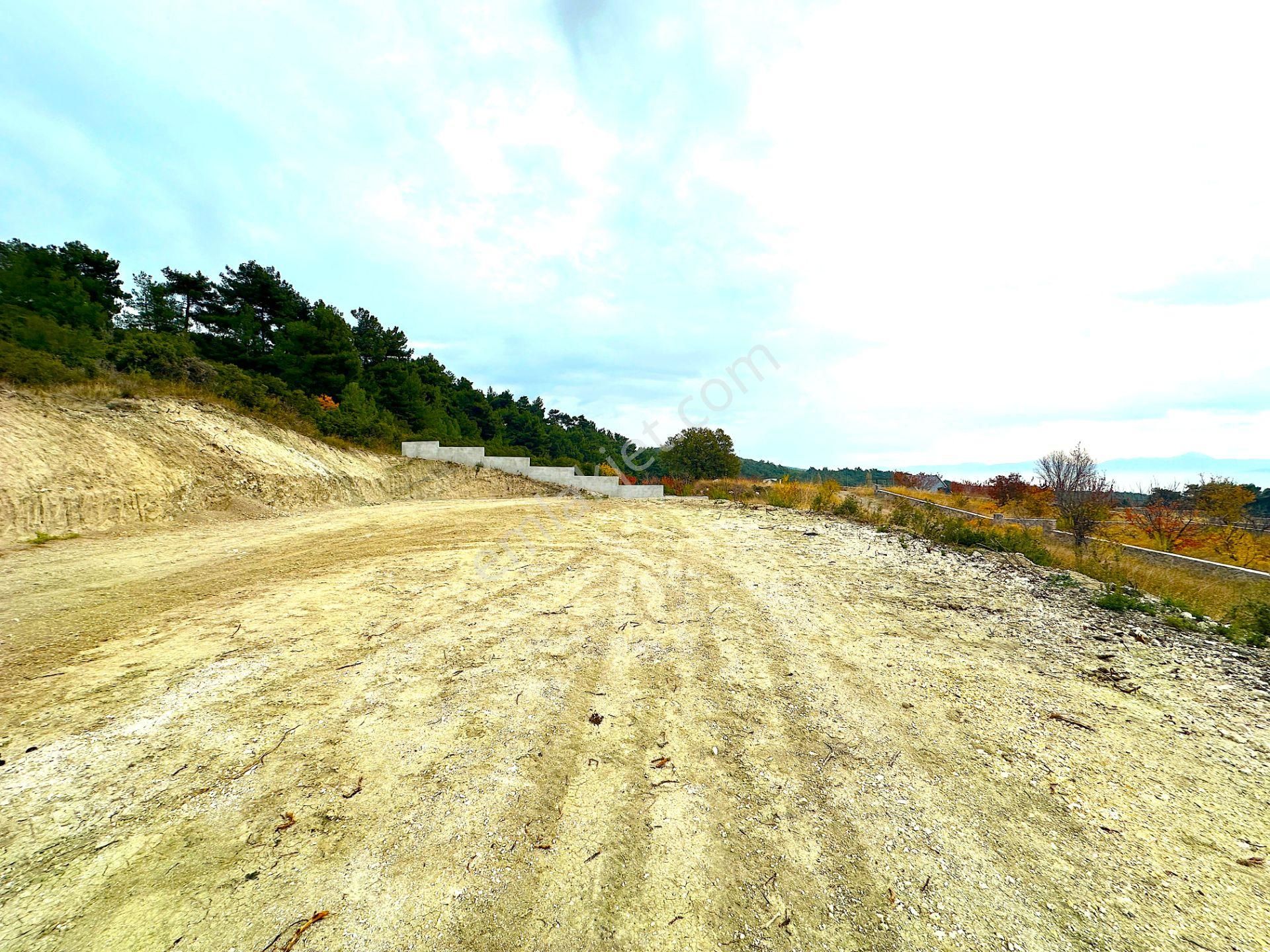 Yakaköy Özbek Mevkii Satılık Tapulu Merkezi Konumlu 300 M2 Arsa - Görsel 6