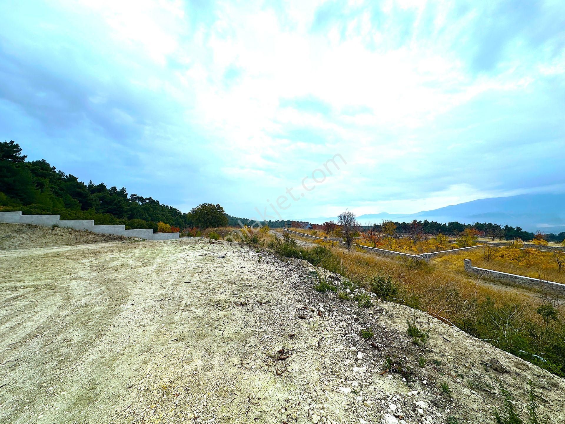 Yakaköy Özbek Mevkii Satılık Tapulu Merkezi Konumlu 300 M2 Arsa - Görsel 30