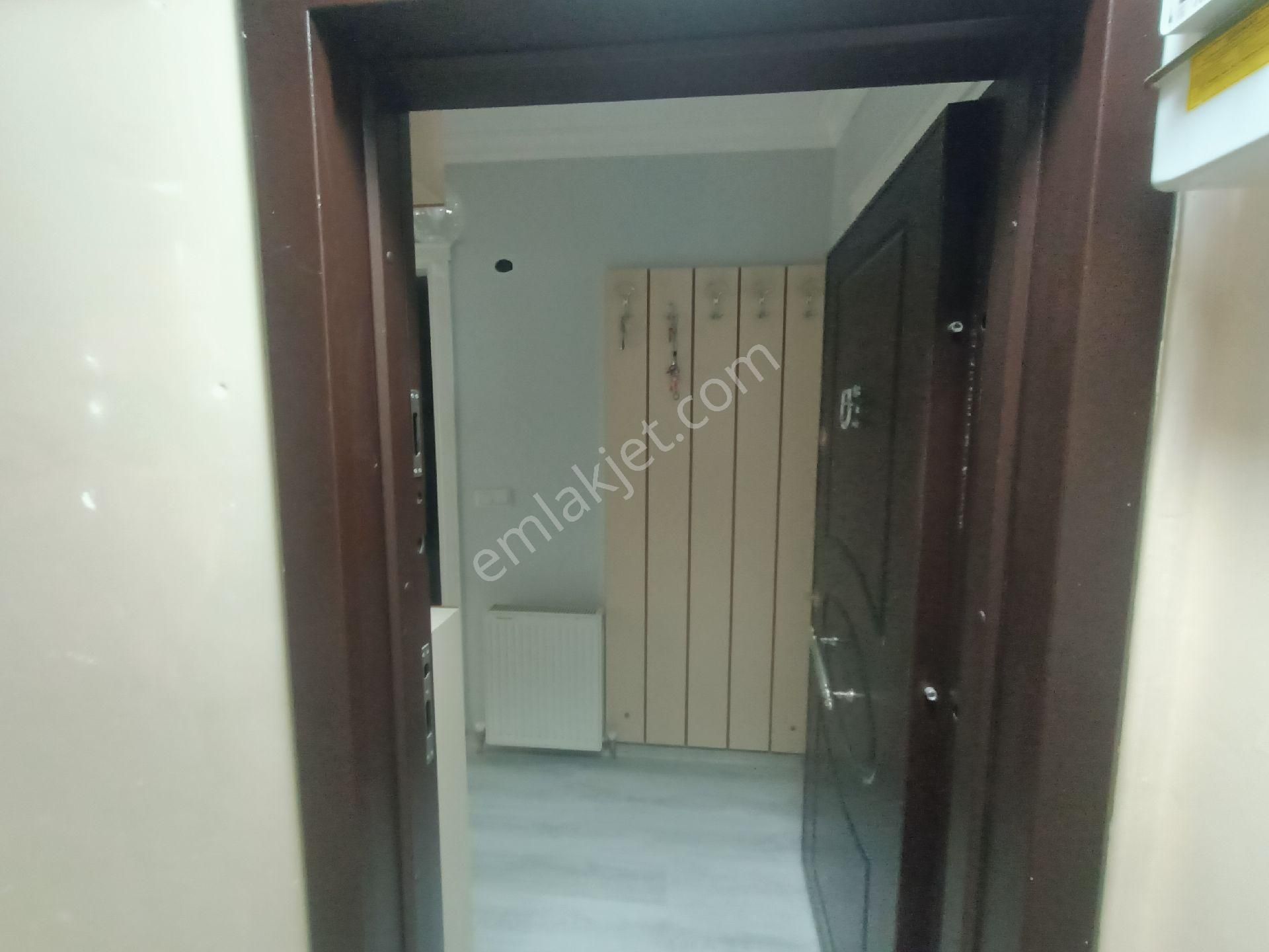 Bornova İnönü Mahallesinde 2+1 Kupon Daire Alana Önündeki 1+1 Hediye