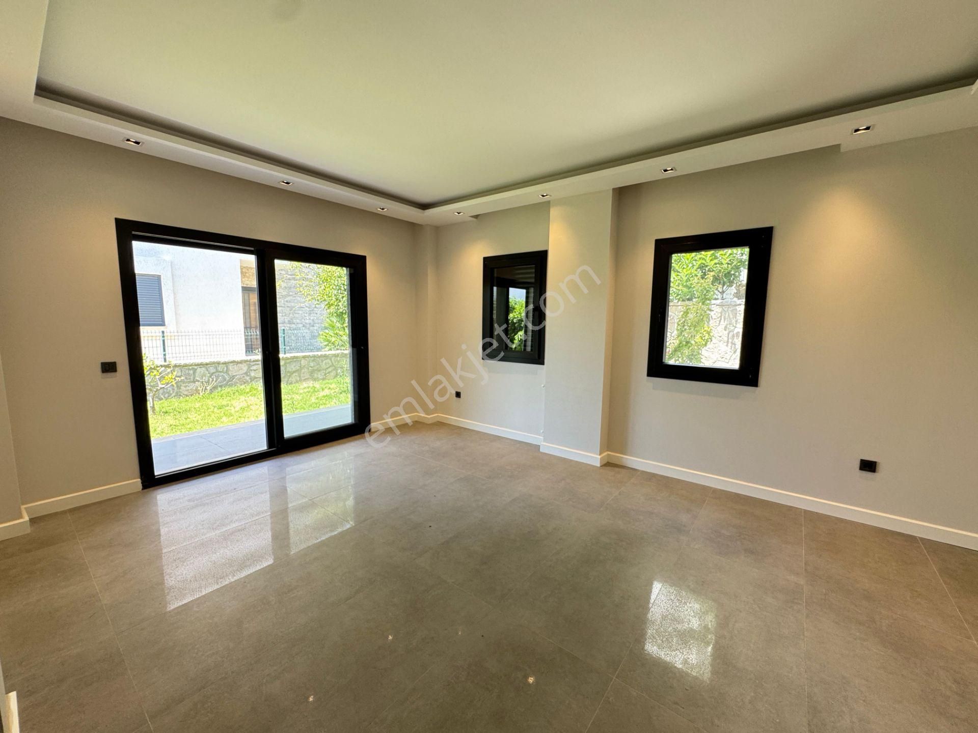 Bodrum Gümüşlük`te Denize Yürüme Mesafesin`de 3+1 Müstakil Villa - Görsel 14