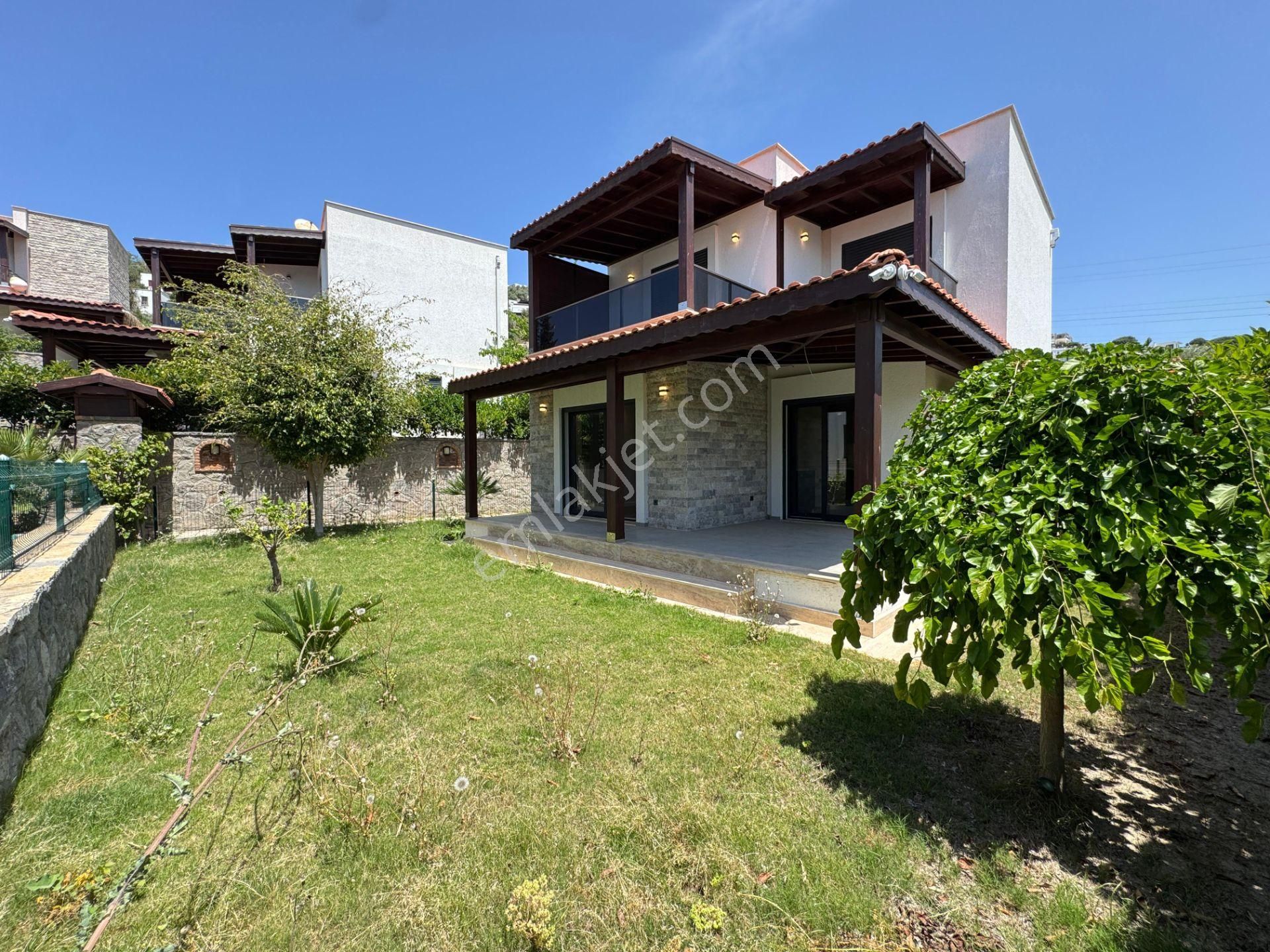 Bodrum Gümüşlük`te Denize Yürüme Mesafesin`de 3+1 Müstakil Villa - Görsel 6