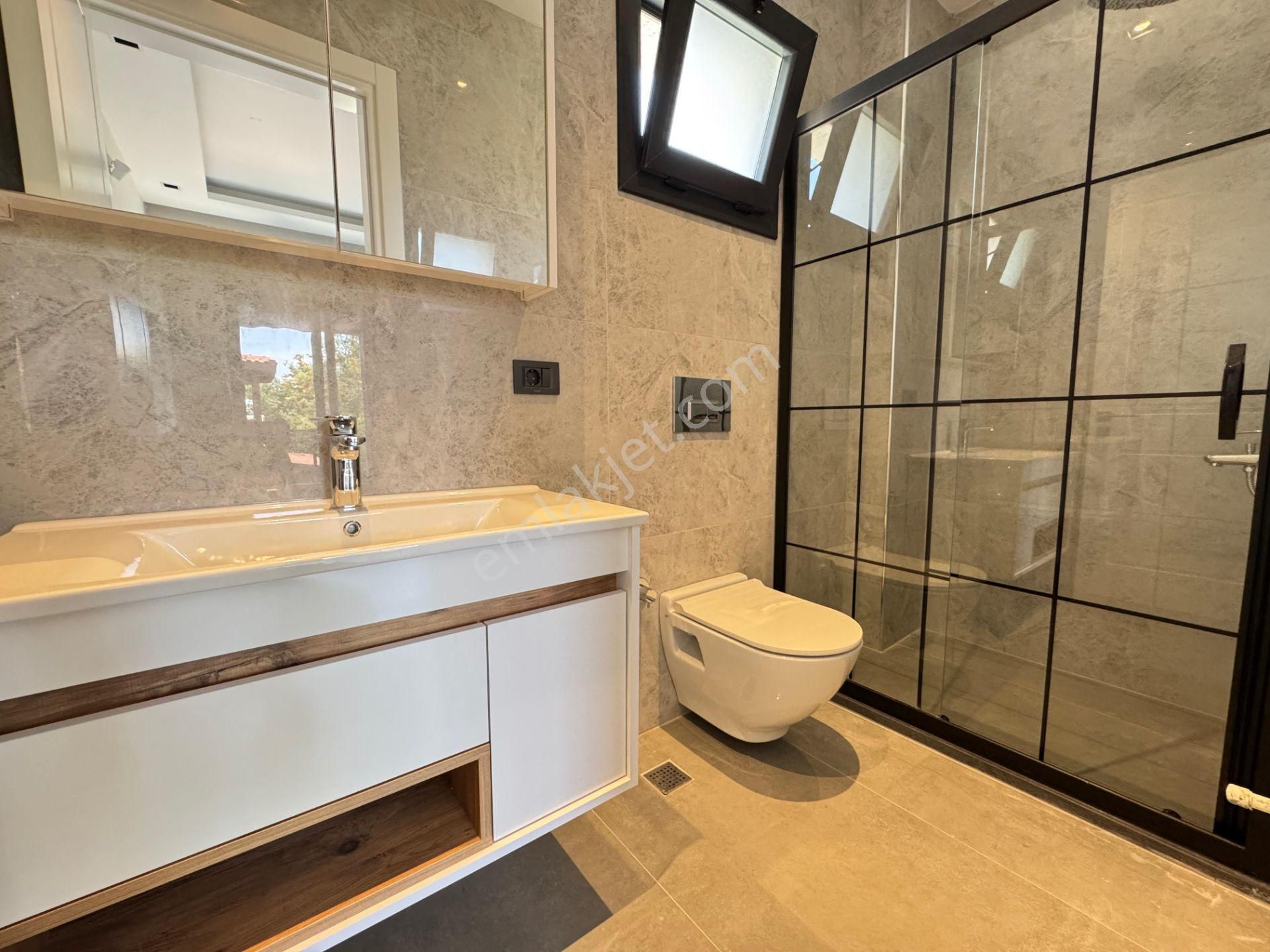 Bodrum Gümüşlük`te Denize Yürüme Mesafesin`de 3+1 Müstakil Villa - Görsel 32