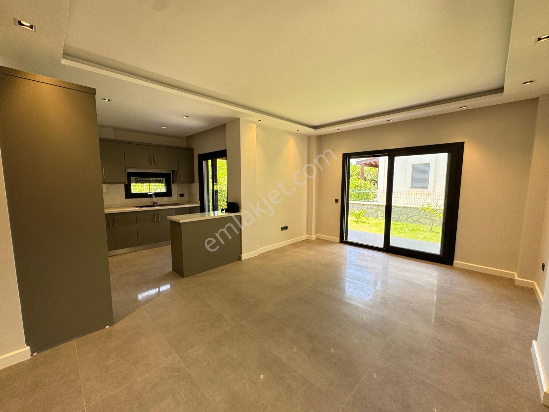 Bodrum Gümüşlük`te Denize Yürüme Mesafesin`de 3+1 Müstakil Villa - Görsel 13