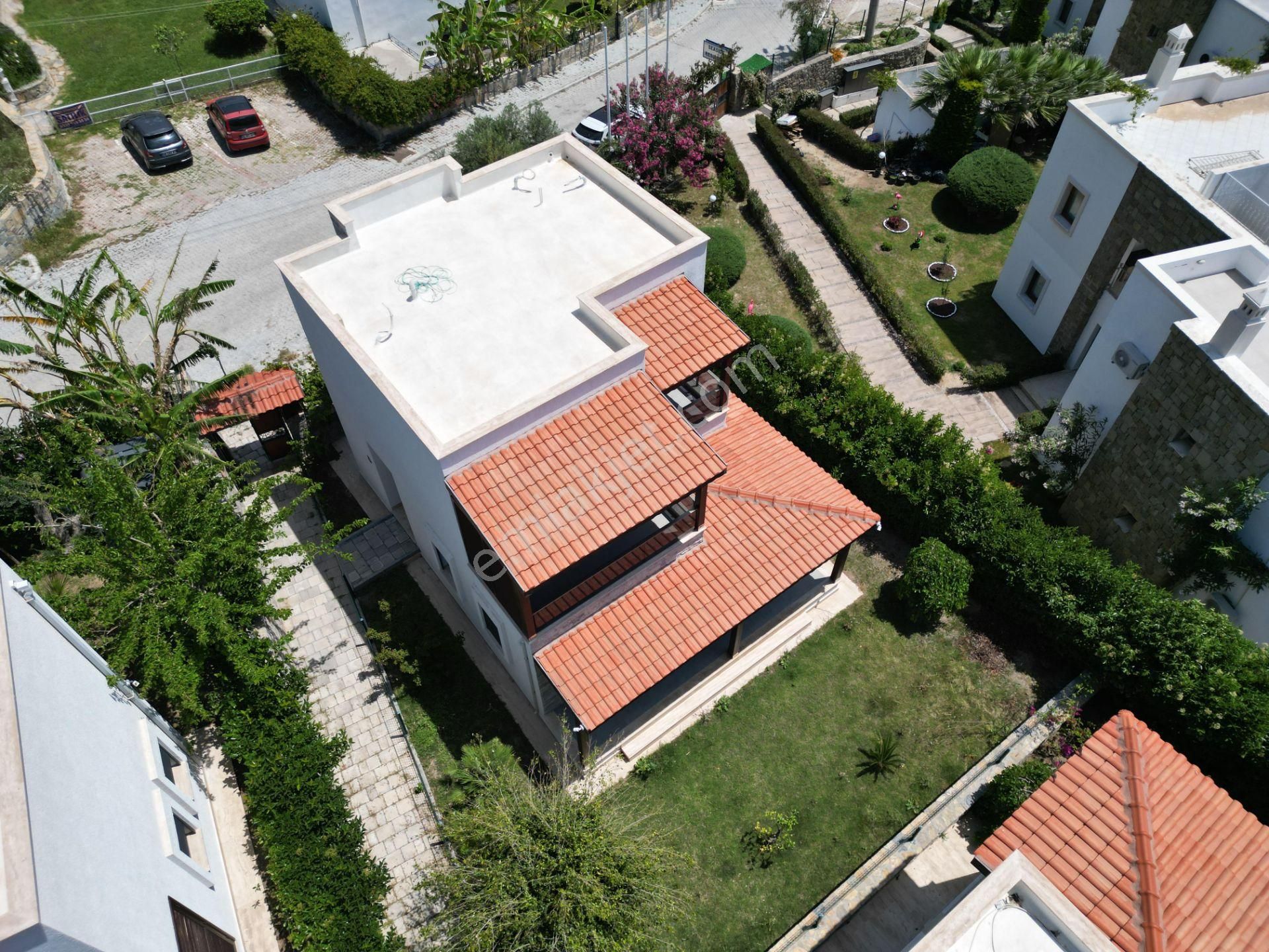 Bodrum Gümüşlük`te Denize Yürüme Mesafesin`de 3+1 Müstakil Villa - Görsel 2