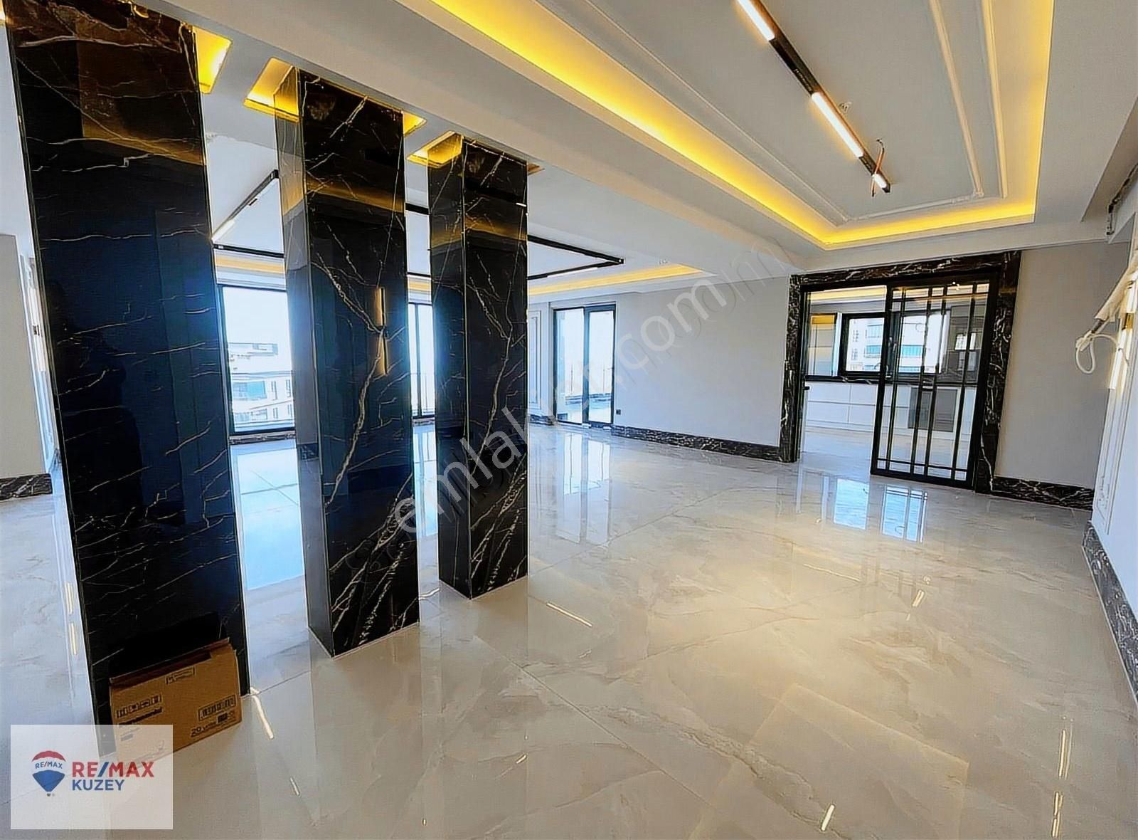 Sky Towers'ta İçi Özel Yapılı Lüks 4+1 Daire Açıklamayı Okuyunuz