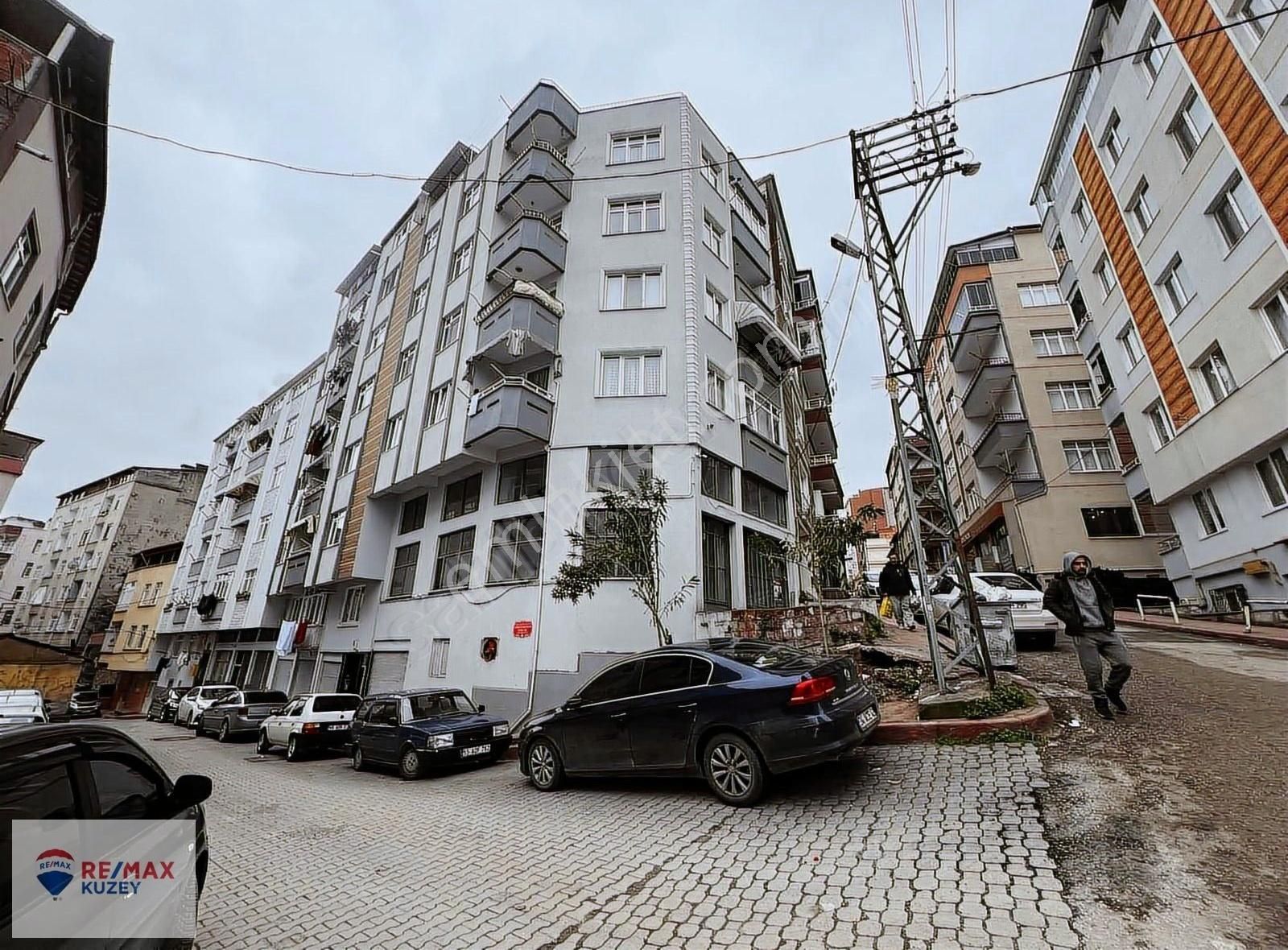 Selahiye'de Kiralik 3 + 1 Daire Sıfır Mutfak Deniz Manzaralı