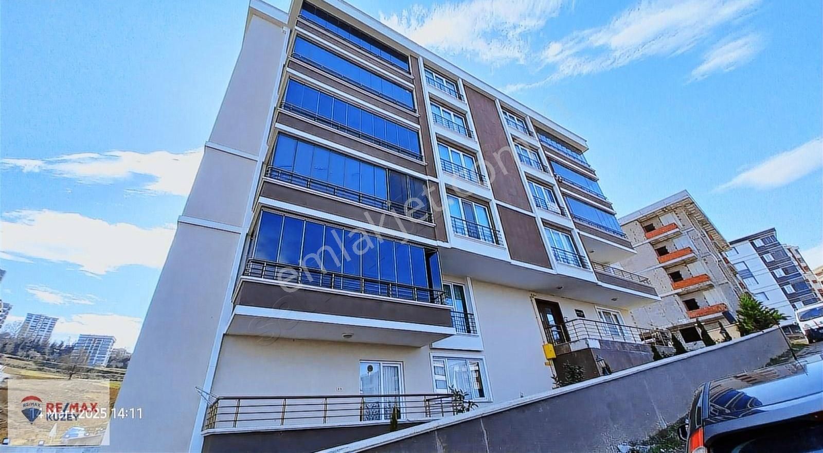 Remax Recep'ten Mevlanada Satılık 3+1 Deniz Manzaralı Daire