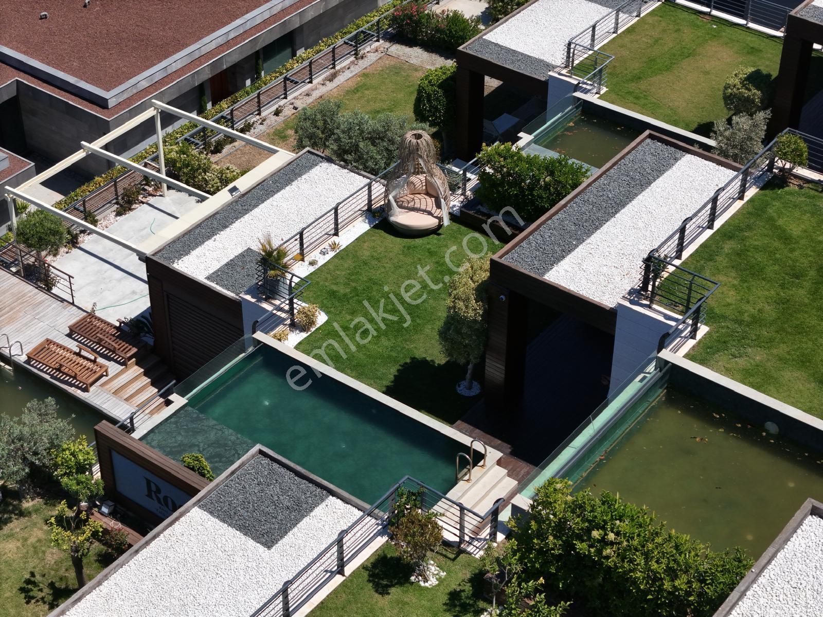 Bodrum Yalıkavak'ta Denize Sıfır Lüks Konsept 3+1 Villa - Görsel 12