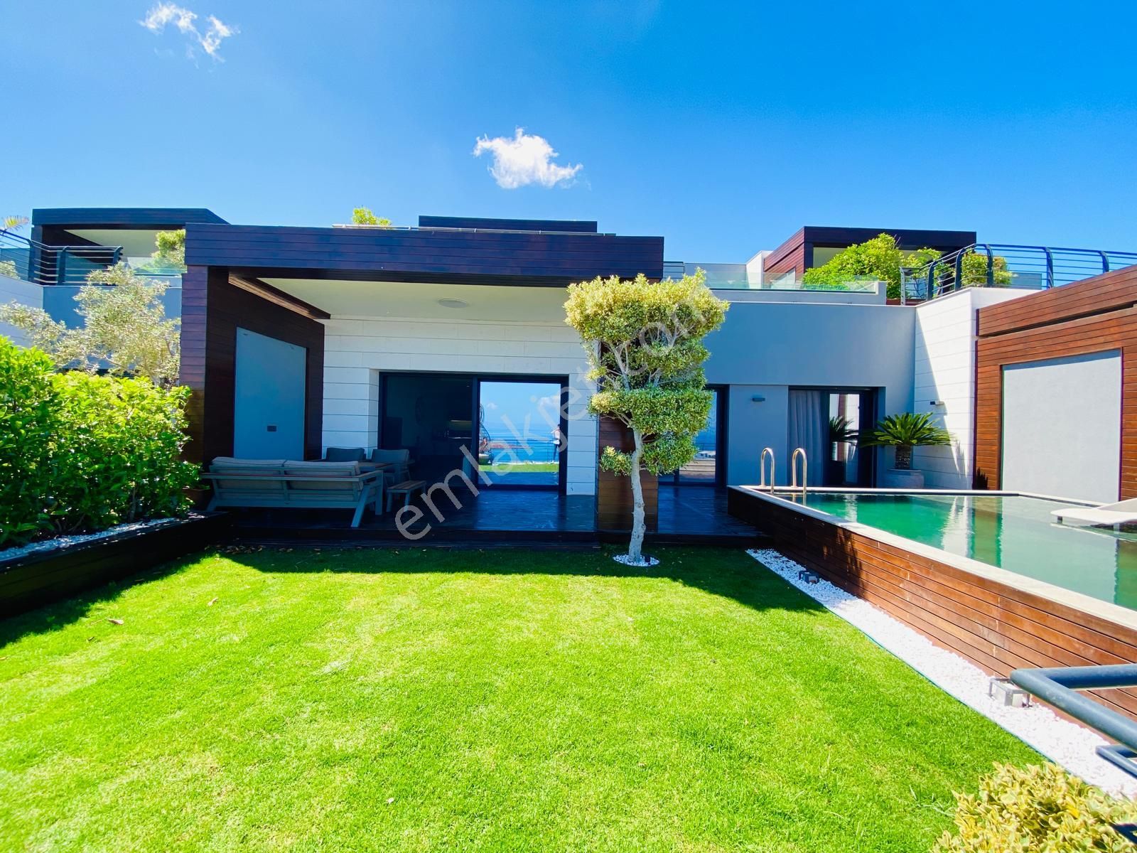 Bodrum Yalıkavak'ta Denize Sıfır Lüks Konsept 3+1 Villa - Görsel 23