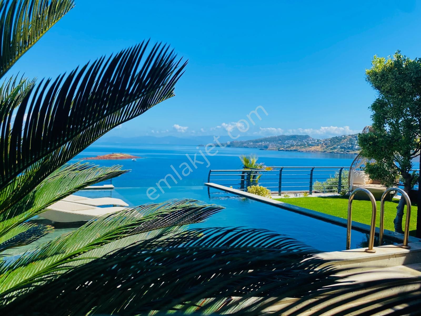 Bodrum Yalıkavak'ta Denize Sıfır Lüks Konsept 3+1 Villa - Görsel 16