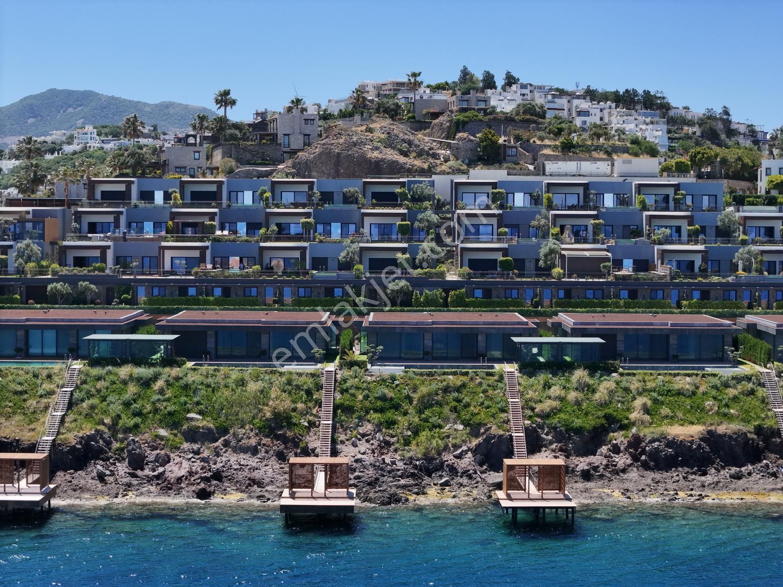 Bodrum Yalıkavak'ta Denize Sıfır Lüks Konsept 3+1 Villa - Görsel 9