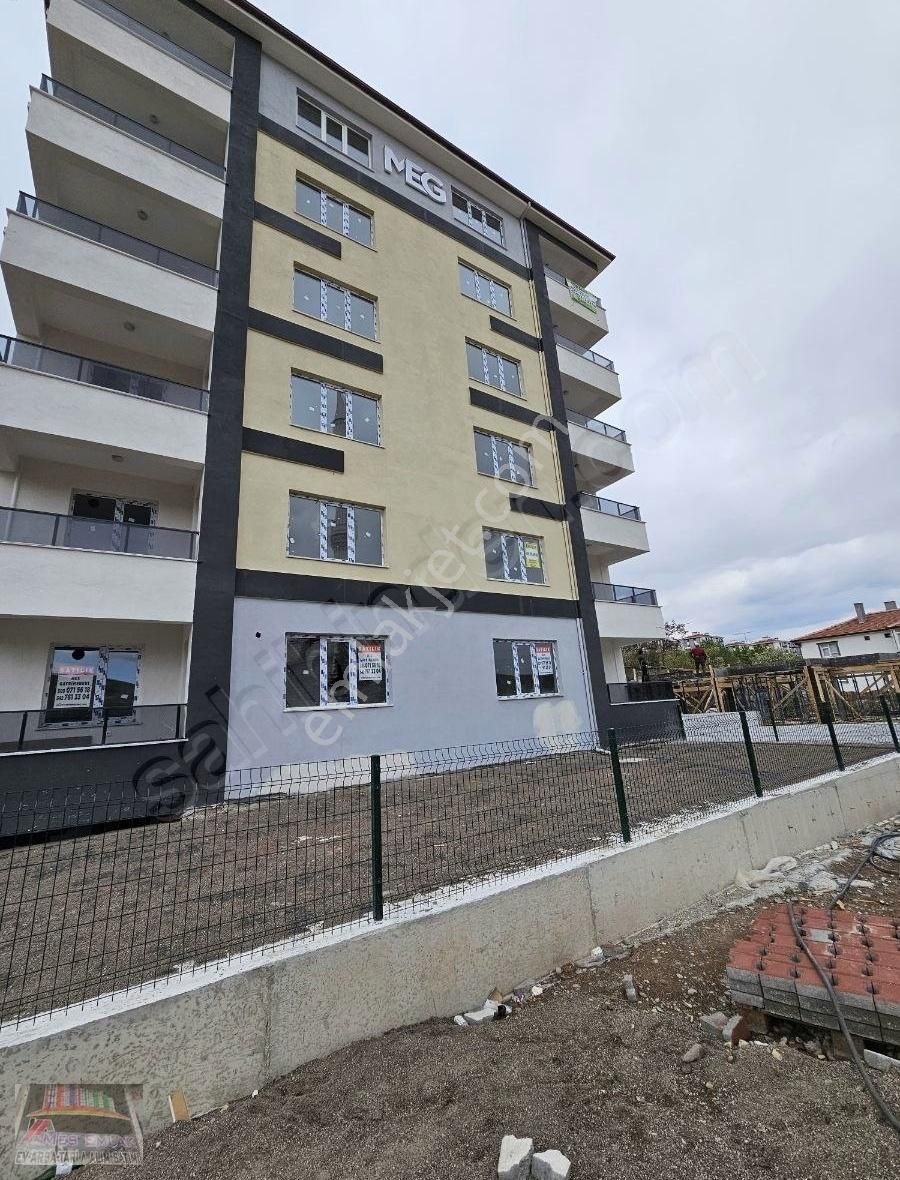 Çankırı Merkez Fatih Mahallesi Kiralık 1+1 Sıfır Daire