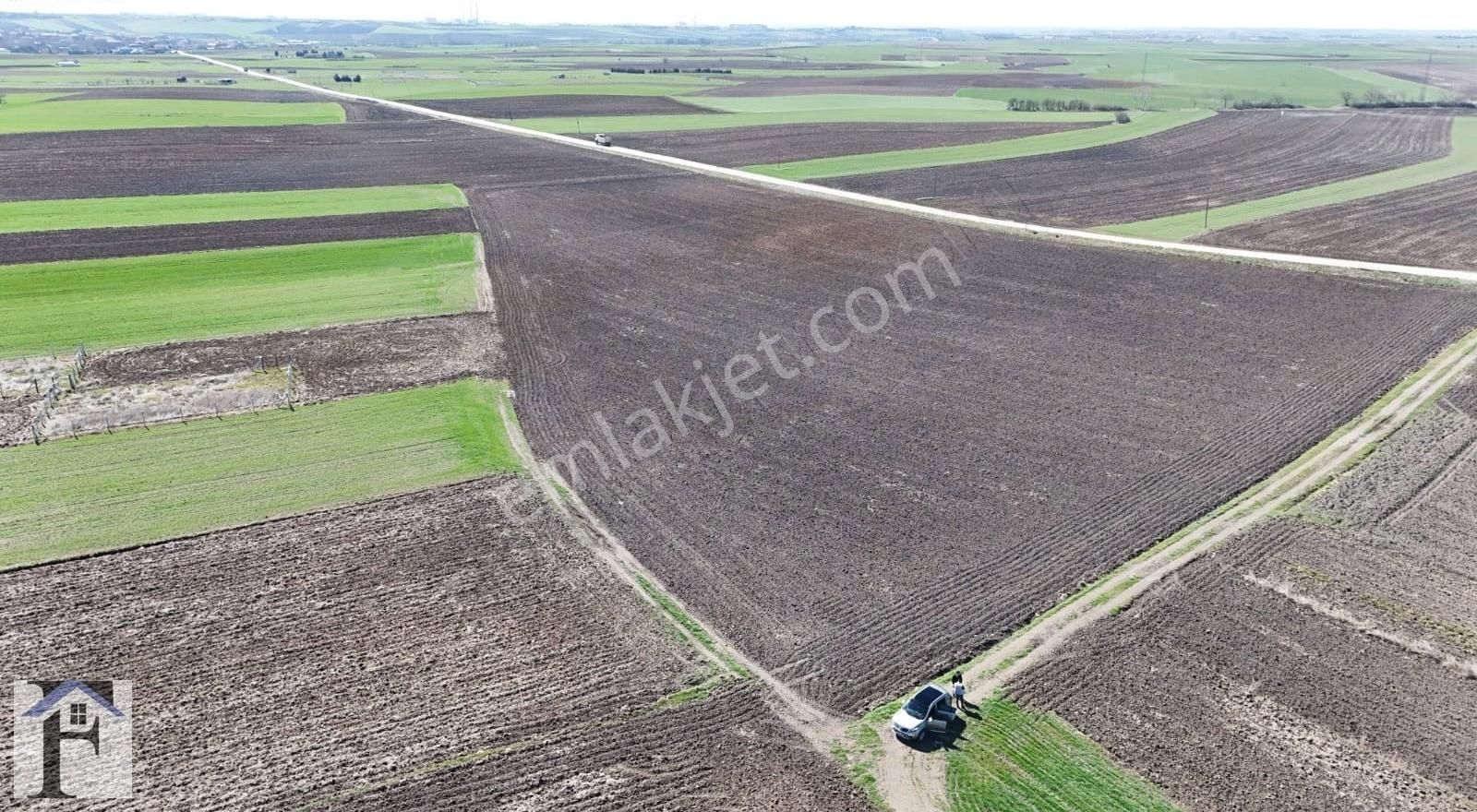 Tekirdağ Ergene İğneler Resmi Yola Cepheli Fırsat Konumda 284 M2