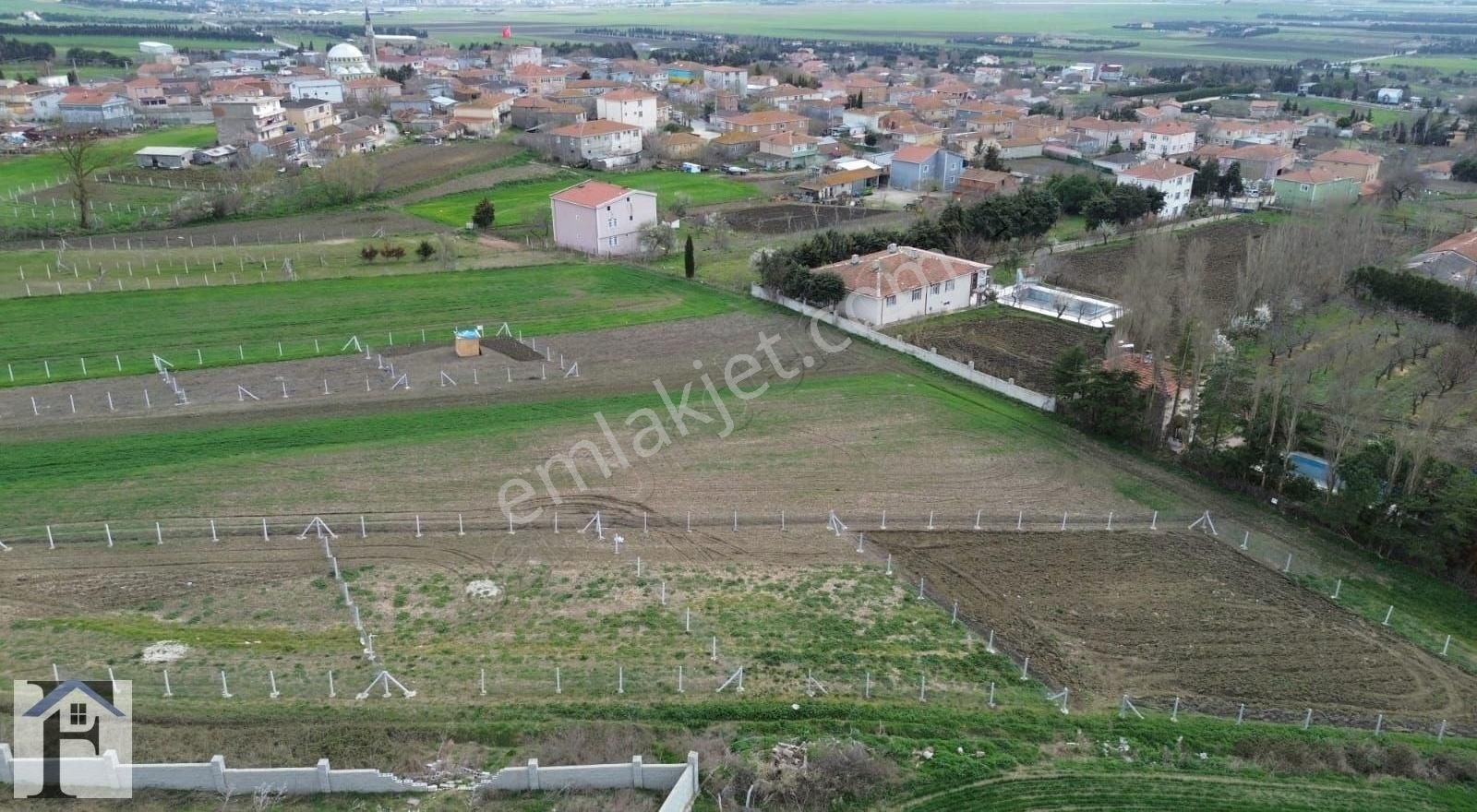 Silivri Gazitepe"de Mükemmel Konum"da 352 M² Satılık Parsel