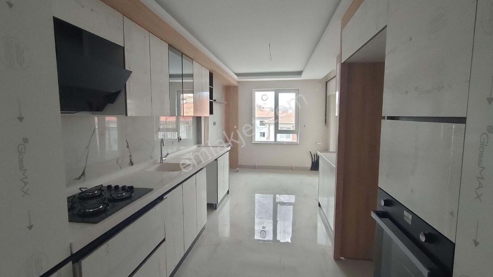 Bademler Emlaktan Yeni Binada Satılık 3+1daire