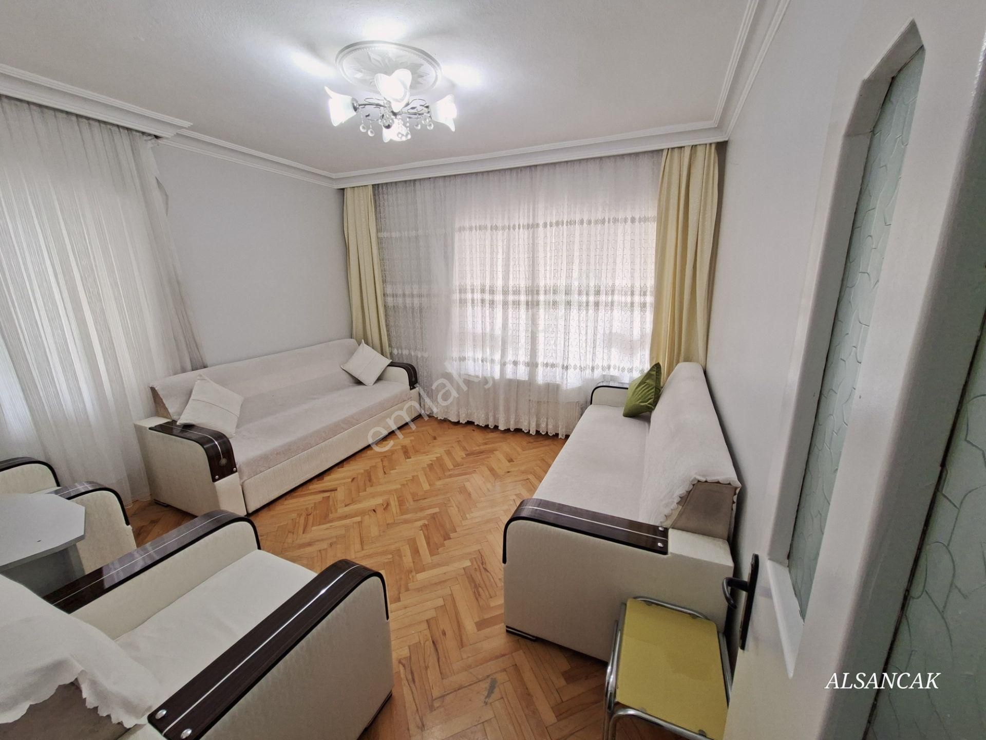 Kazım Karabekir Mahallesinde Trene Yakın Kiralık 3+1 Daire Ön Cephe Altında Daire Var
