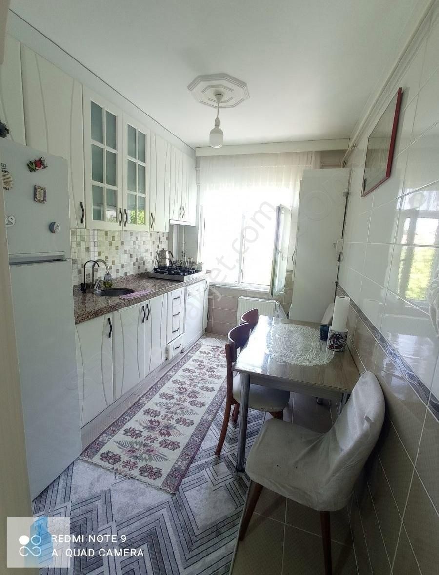 Bağcılar Merkez De Satılık 3+1, 140 M2 Masrafsız Daire Ara Kat - Görsel 9