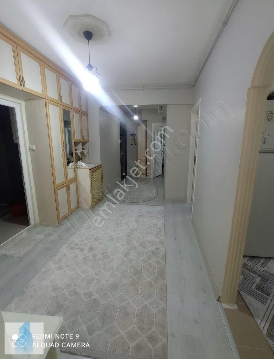 Bağcılar Merkez De Satılık 3+1, 140 M2 Masrafsız Daire Ara Kat - Görsel 6