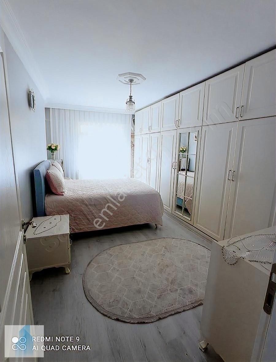 Bağcılar Merkez De Satılık 3+1, 140 M2 Masrafsız Daire Ara Kat - Görsel 16