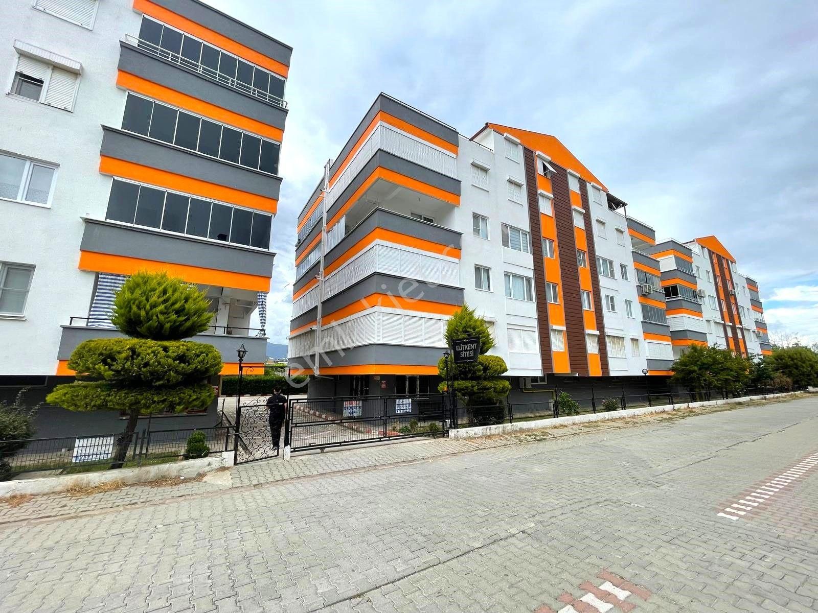 Yüksel'den Altınkumda Site İçinde Arakat Öncephe Fırsat 2+1daire