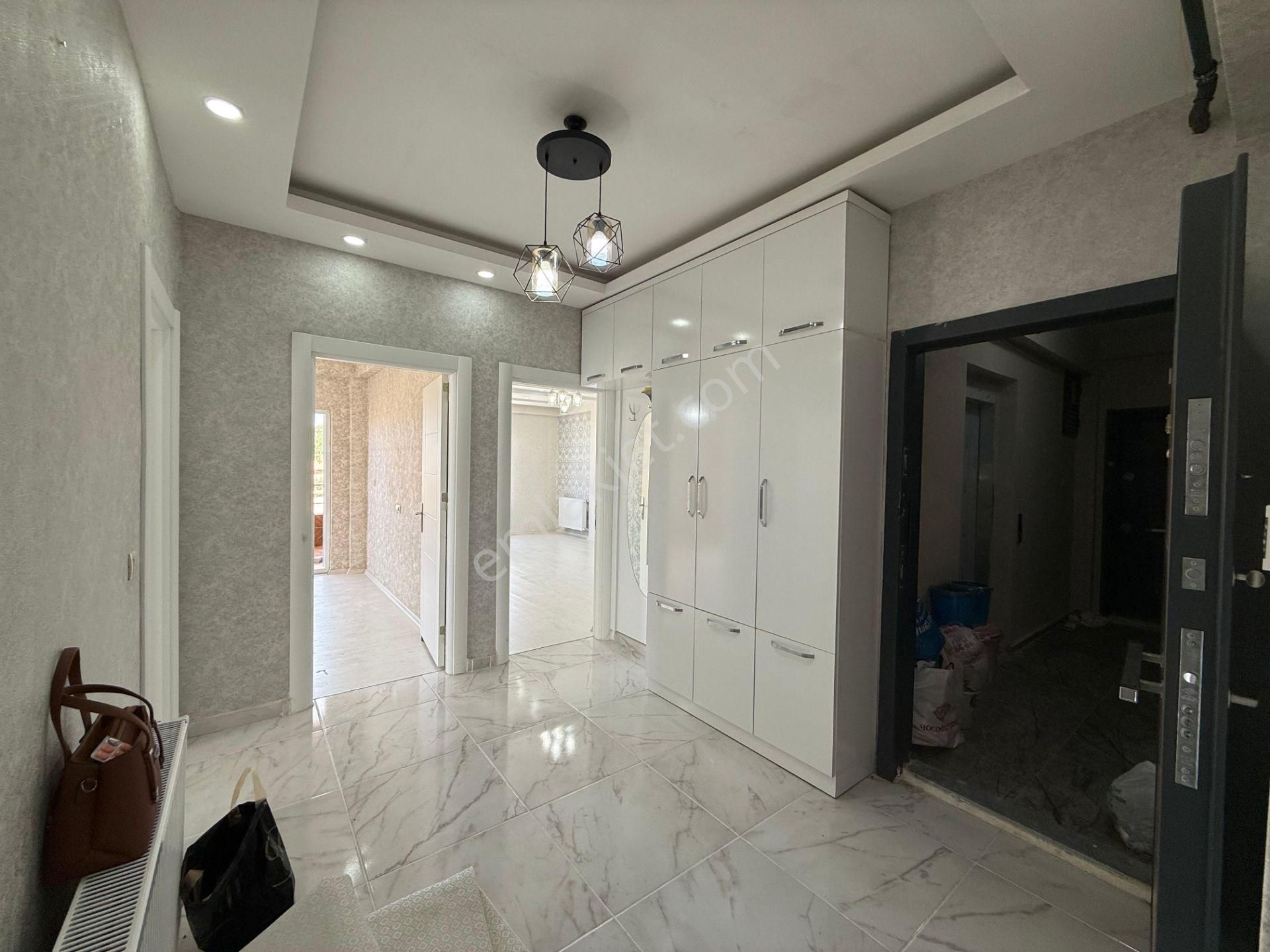 Şanlı Miraç'tan Satılık 3+1 Bakımlı Uygun Daire