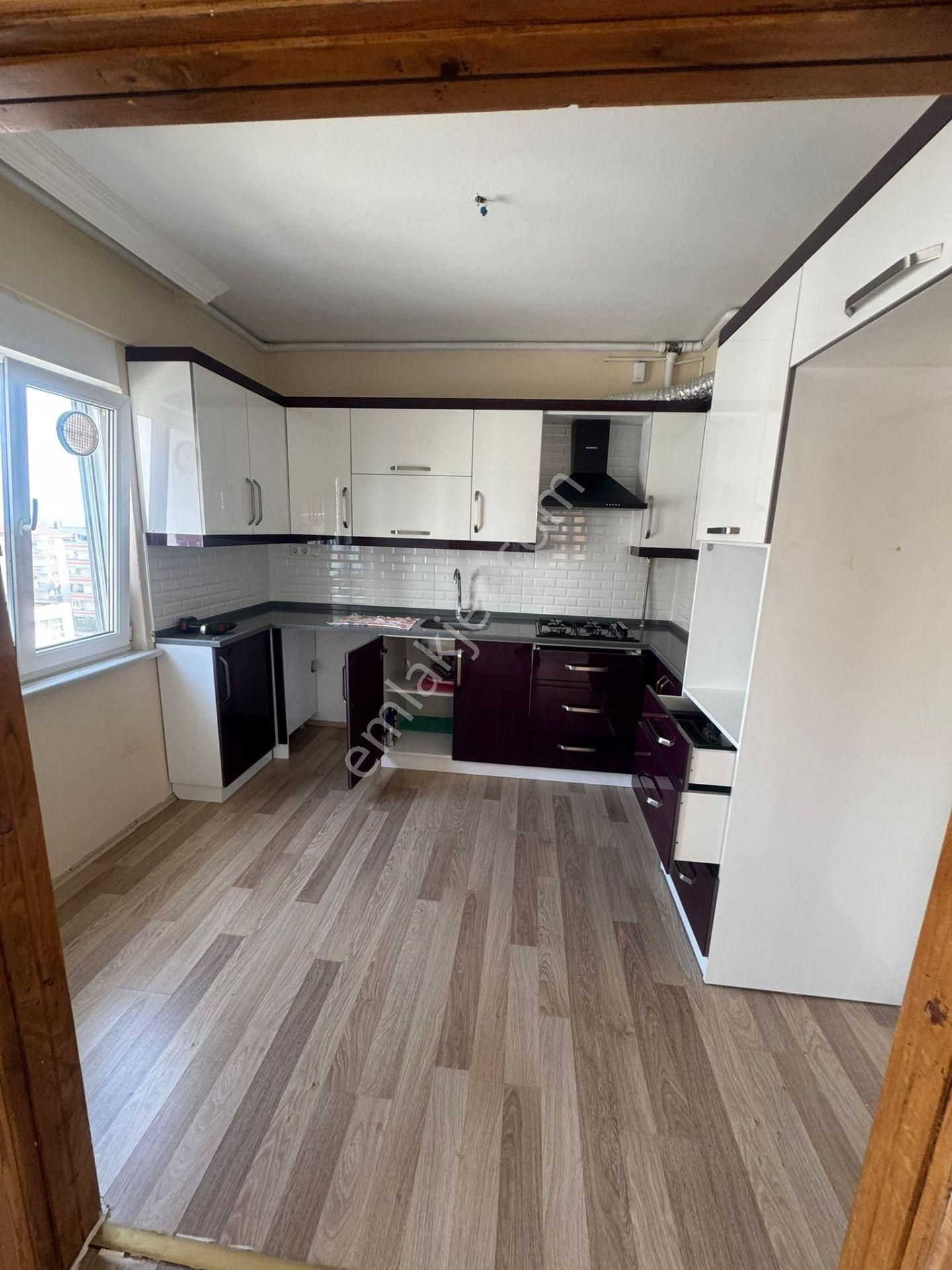 İnanç Emlaktan Gedikkaya Mahallesinde 2+1 Kiralık Daire