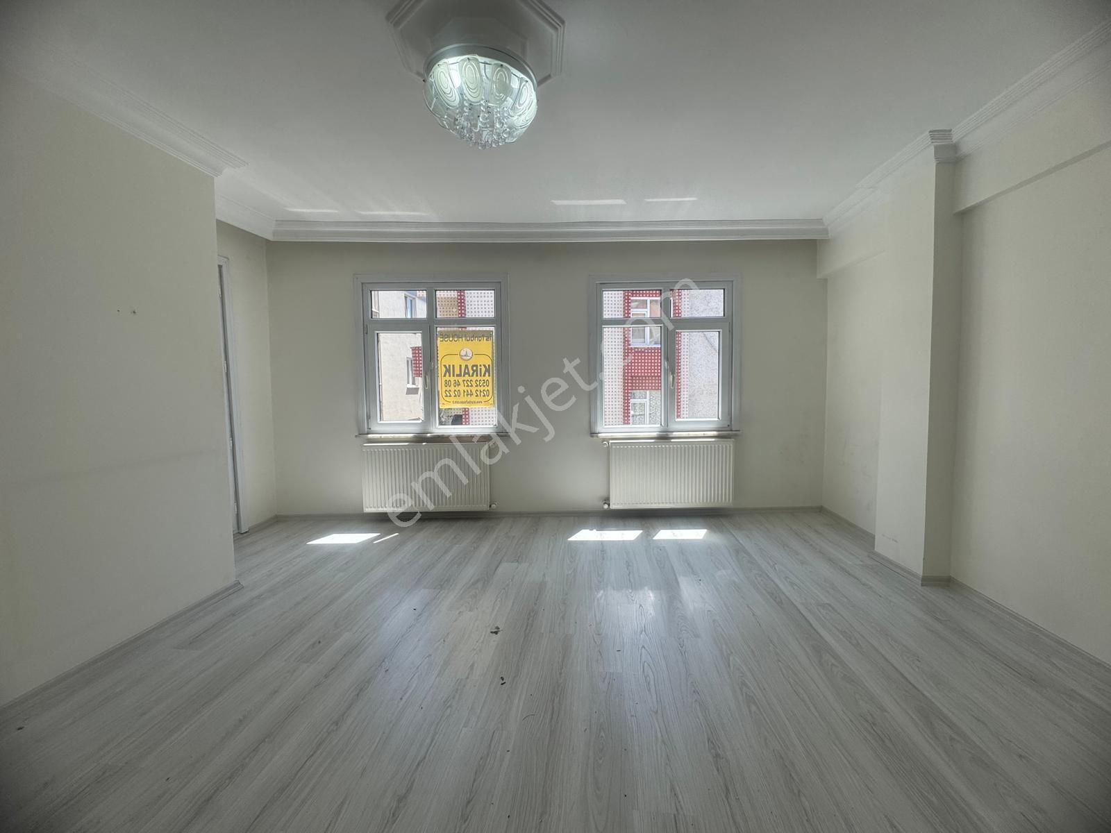 İstanbul House'dan Bahçelievler'de 3+1 Geniş Ara Kat Daire