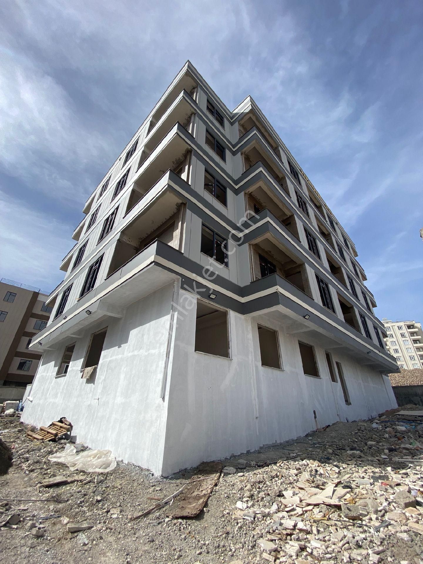 Seyrantepe Mah Satılık 1+1 50m2 2.kat Ve Son Kat