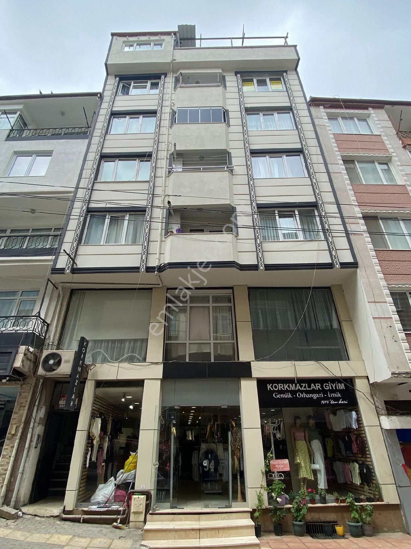 Satılık Çarşı Merkezde 2+1 Daire