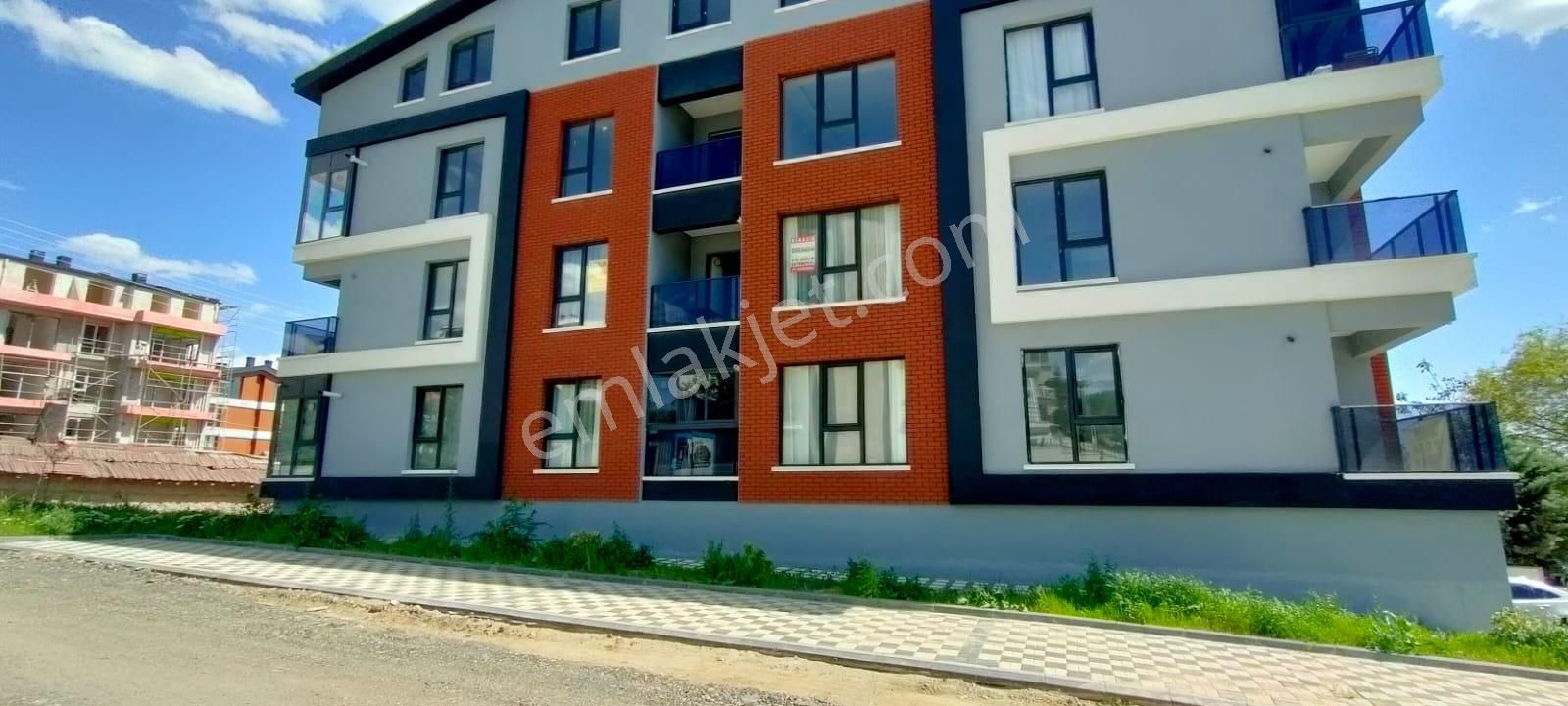 İncek Jan. Okullarına Yakın Savcı Adaylarına Uygun Eşyalı 1+1