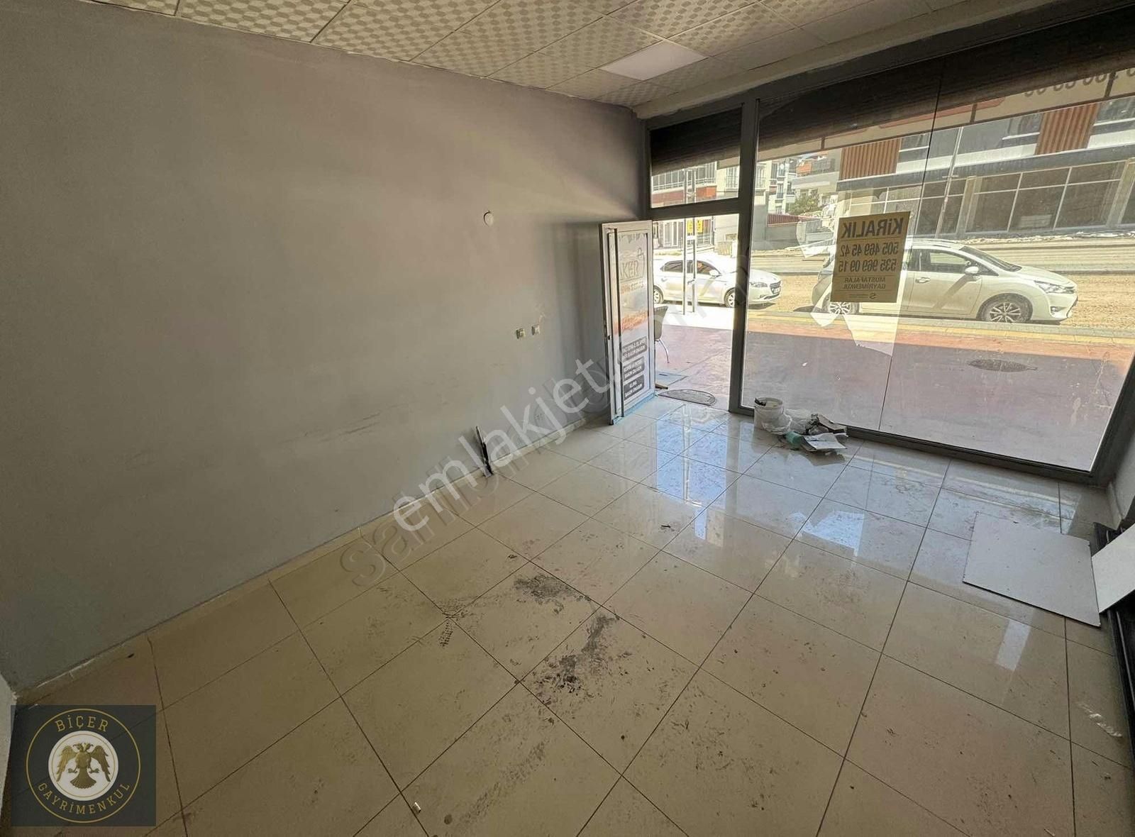 Vural Baylan Bulvar Cepheli 45 M2 Kiralık Kolonsuz Dükkan