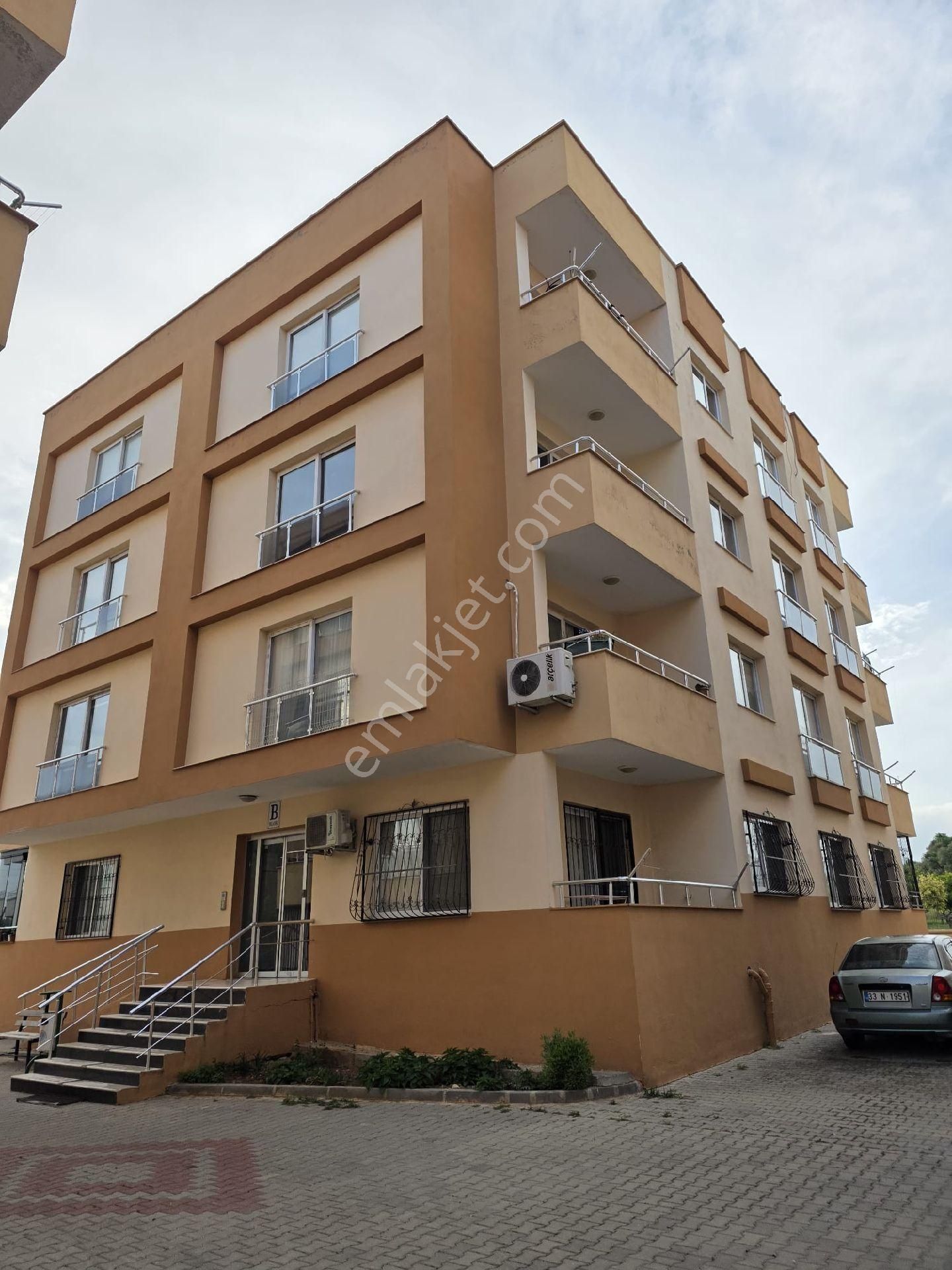 Mersin Mezitli Tece Bölgesinde 3+1 Satılık Daire